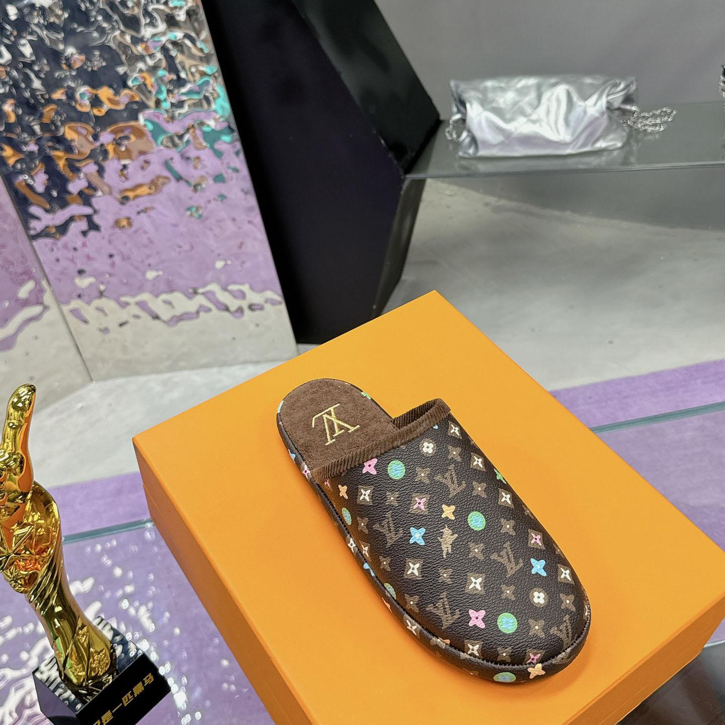 Louis Vuitton LV Palace Slipper    1ACWGF - DopestKickz
