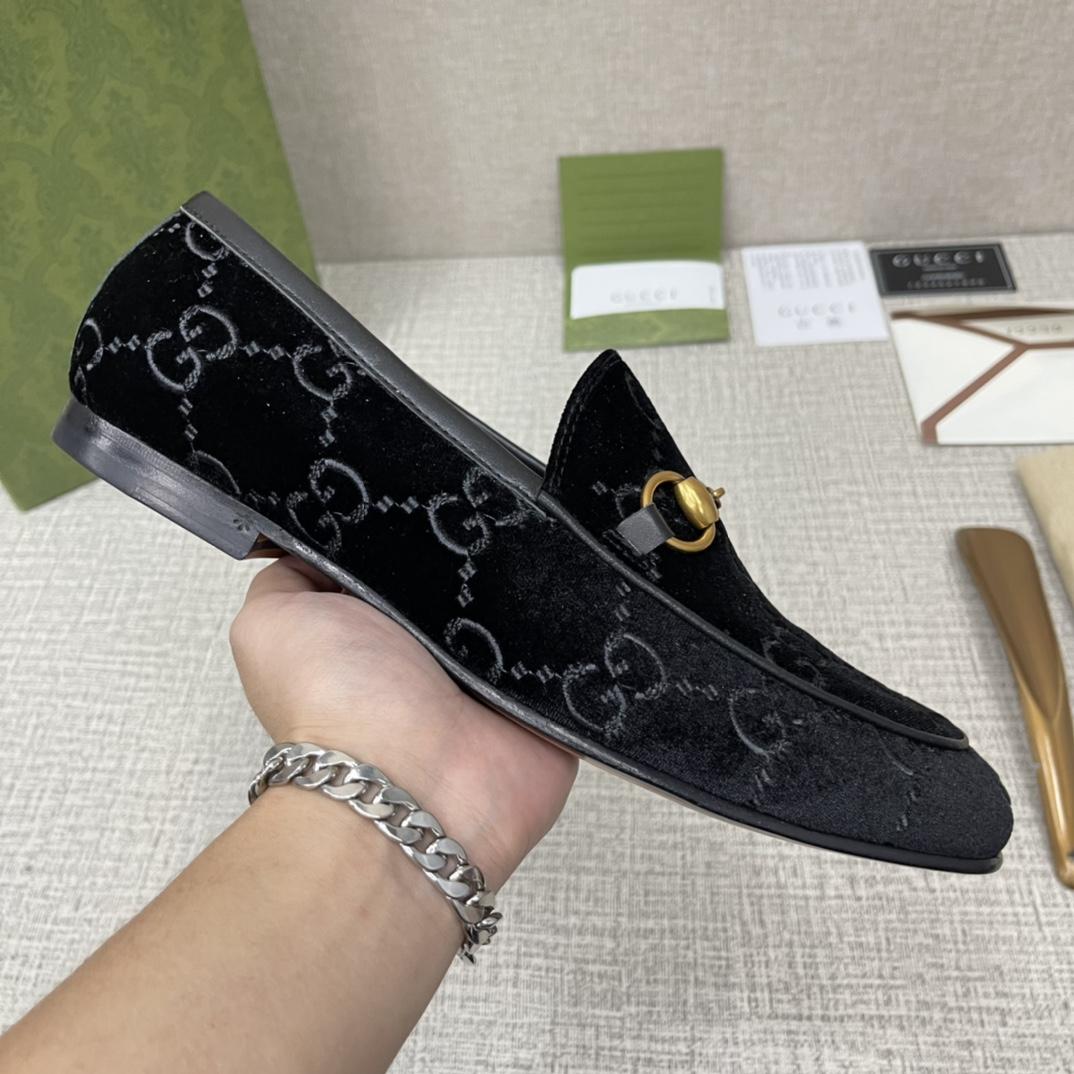 GUCCI Jordaan GG Velvet Loafer - DopestKickz