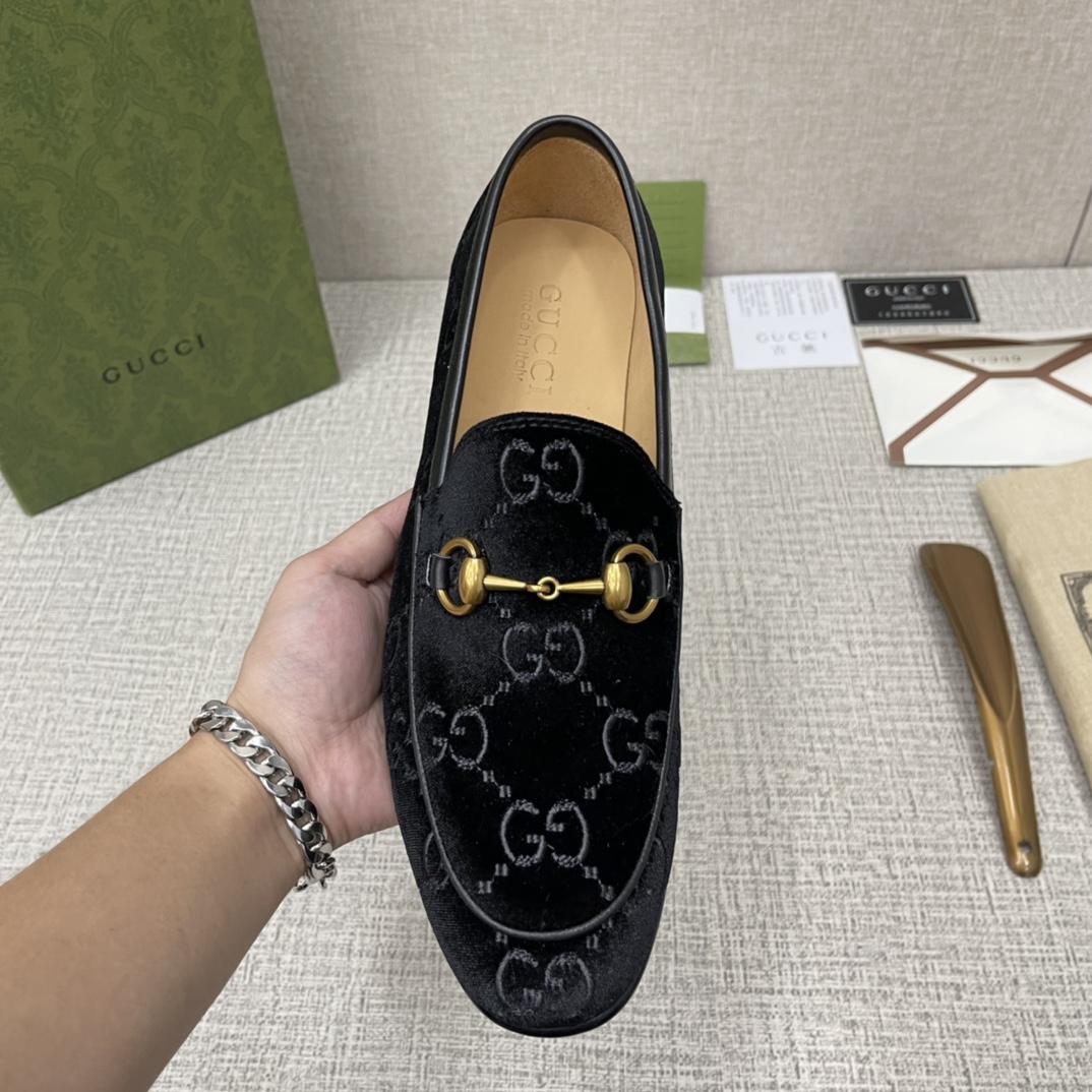 GUCCI Jordaan GG Velvet Loafer - DopestKickz