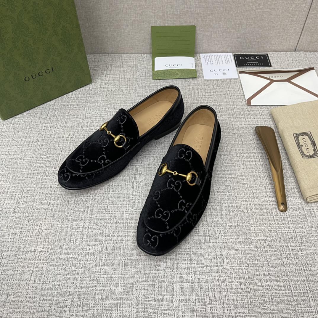 GUCCI Jordaan GG Velvet Loafer - DopestKickz