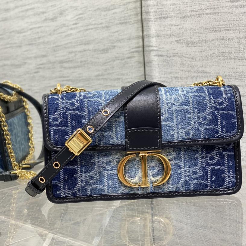 Dior 30 Montaigne East-West Bag With Chain - DopestKickz