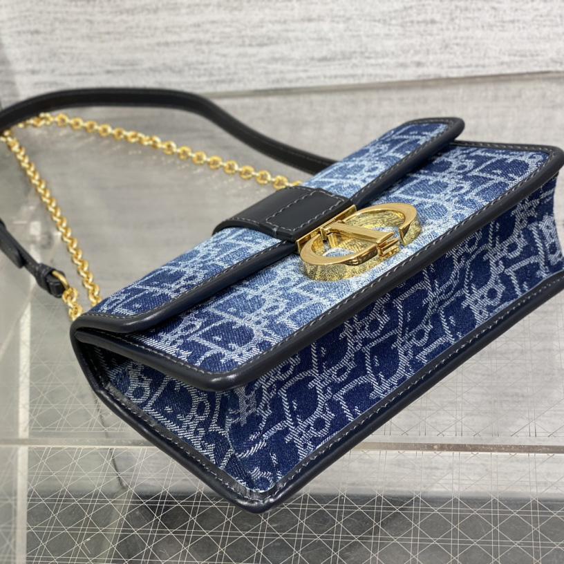 Dior 30 Montaigne East-West Bag With Chain - DopestKickz