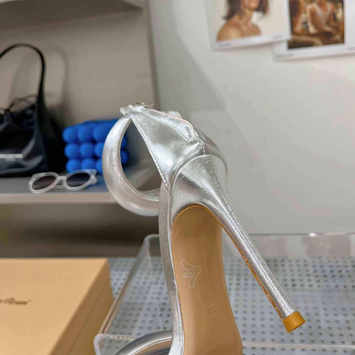 Gianvito Rossi Leather Bijoux Sandals - DopestKickz