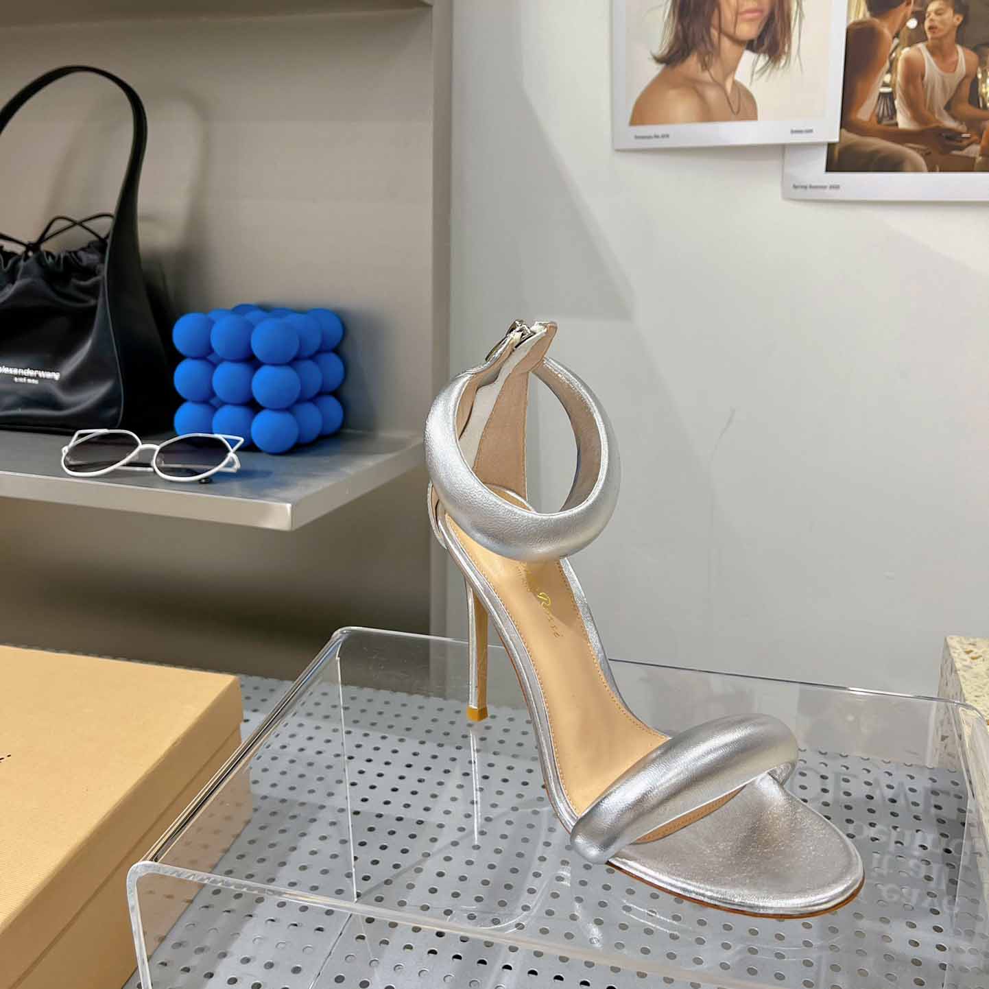 Gianvito Rossi Leather Bijoux Sandals - DopestKickz