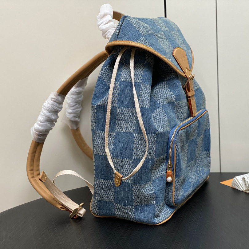 Louis Vuitton Montsouris Backpack   N40708 - DopestKickz