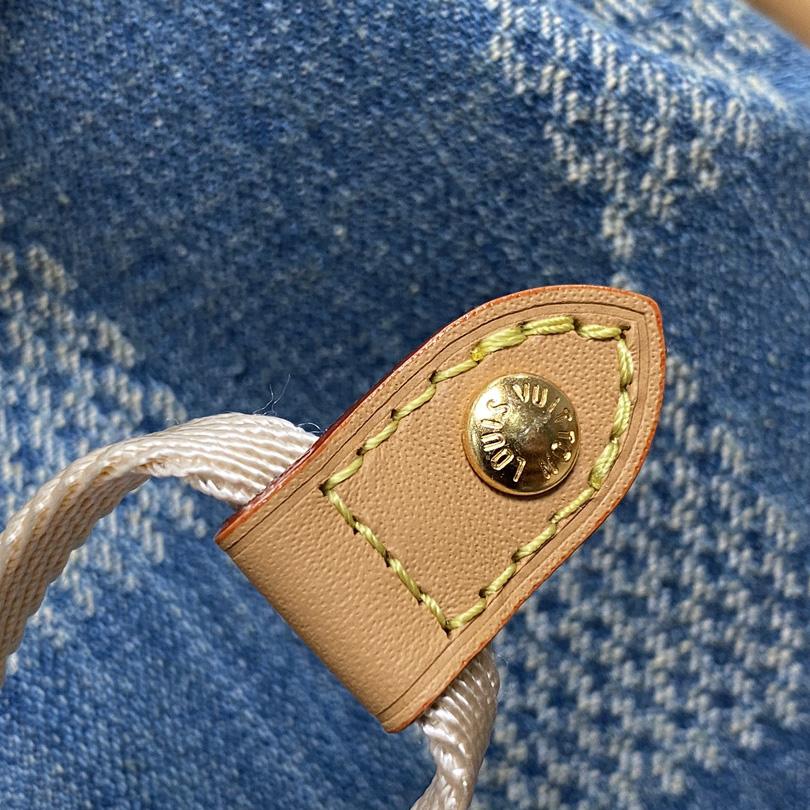 Louis Vuitton Montsouris Backpack   N40708 - DopestKickz