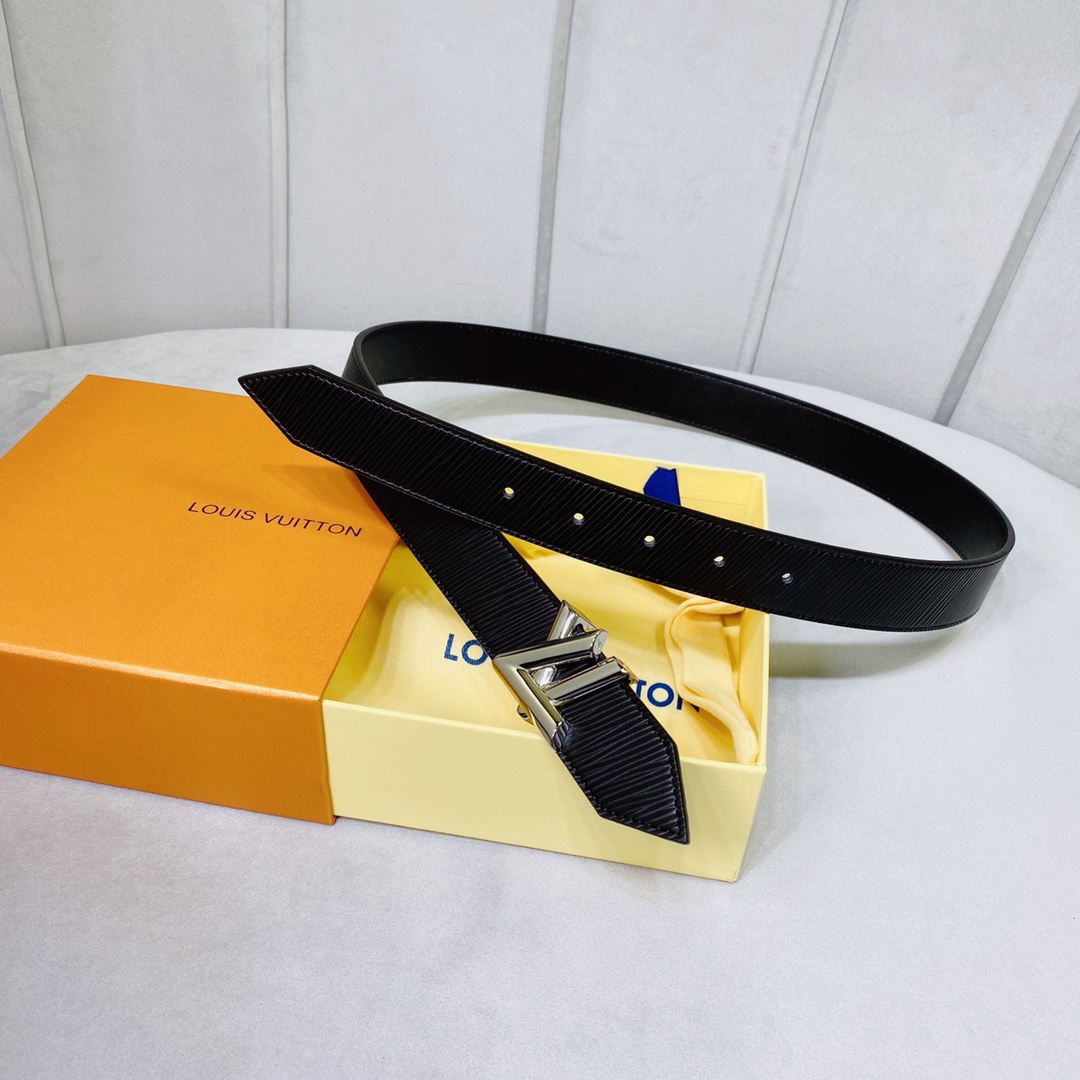 Louis Vuitton 30mm Reversible Belt - DopestKickz