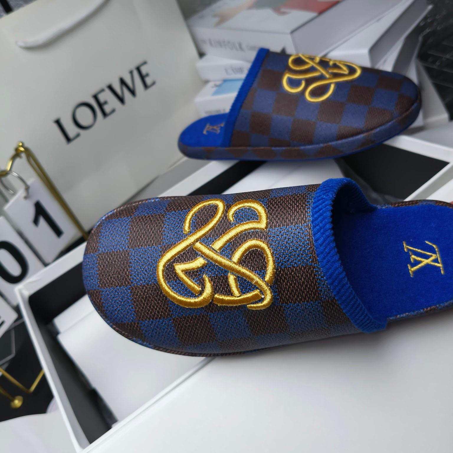 Louis Vuitton LV Palace Slipper   1ACN75 - DopestKickz