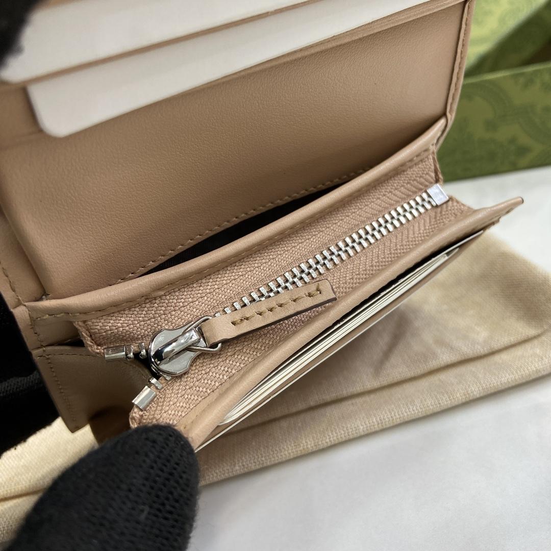 Gucci GG Marmont Card Case - DopestKickz