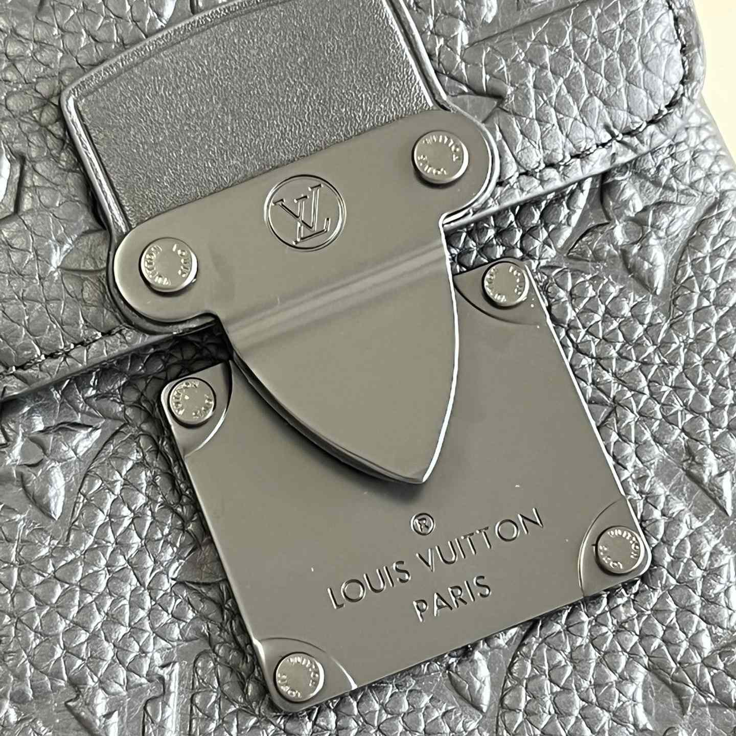 Louis Vuitton S-Lock Vertical Wearable Wallet  M81524 - DopestKickz
