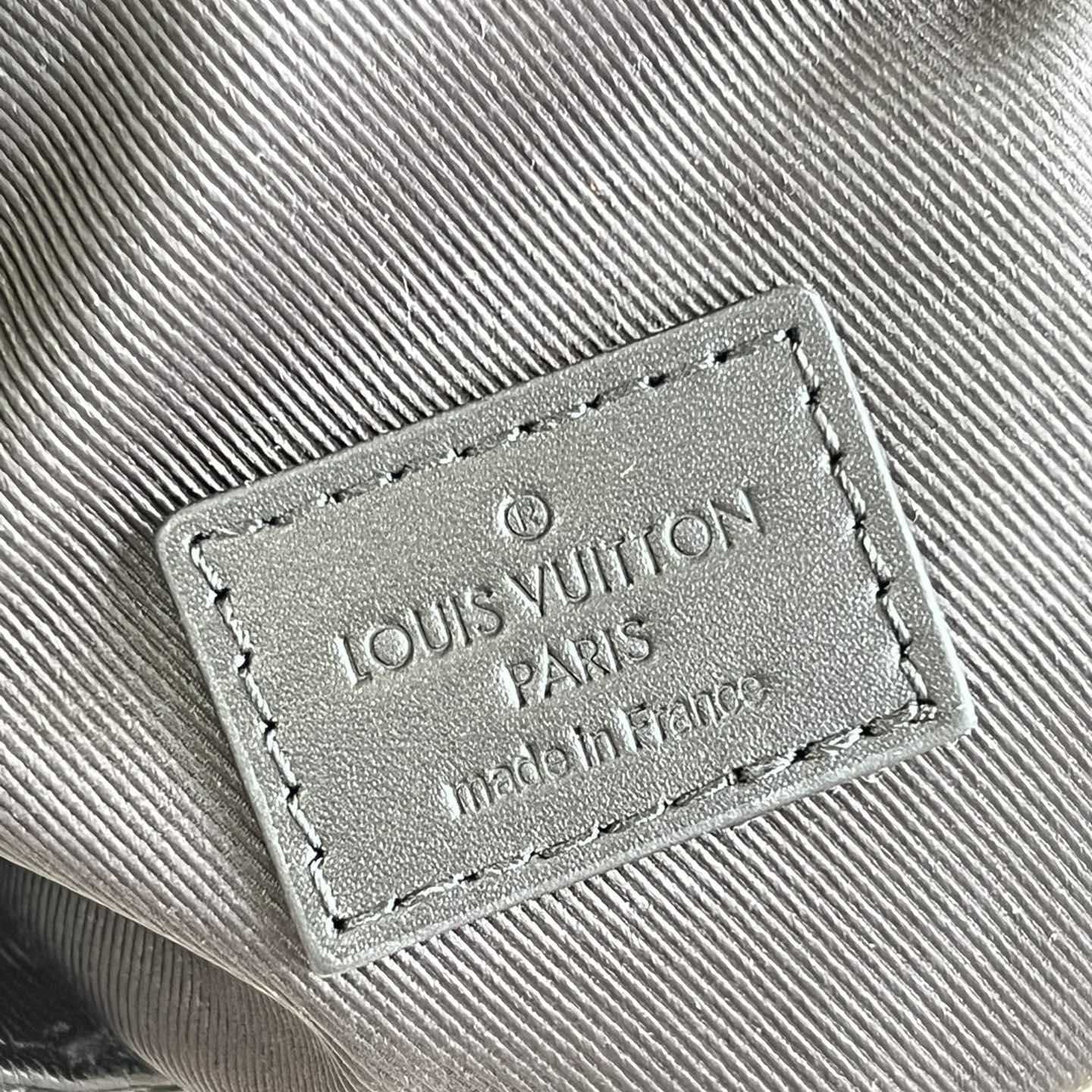 Louis Vuitton S-Lock Vertical Wearable Wallet  M81524 - DopestKickz