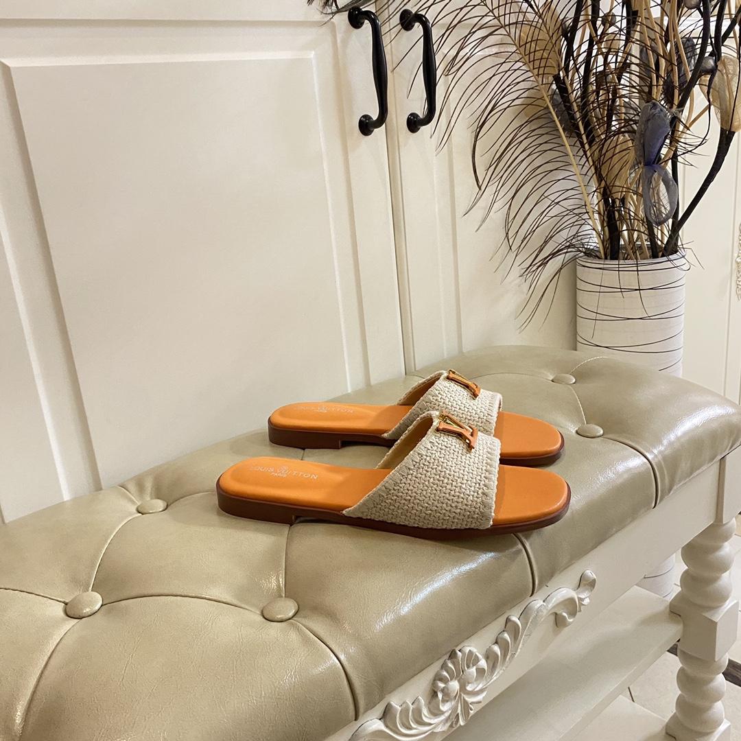 Louis Vuitton LV Capri Flat Mule   1ACZFV - DopestKickz