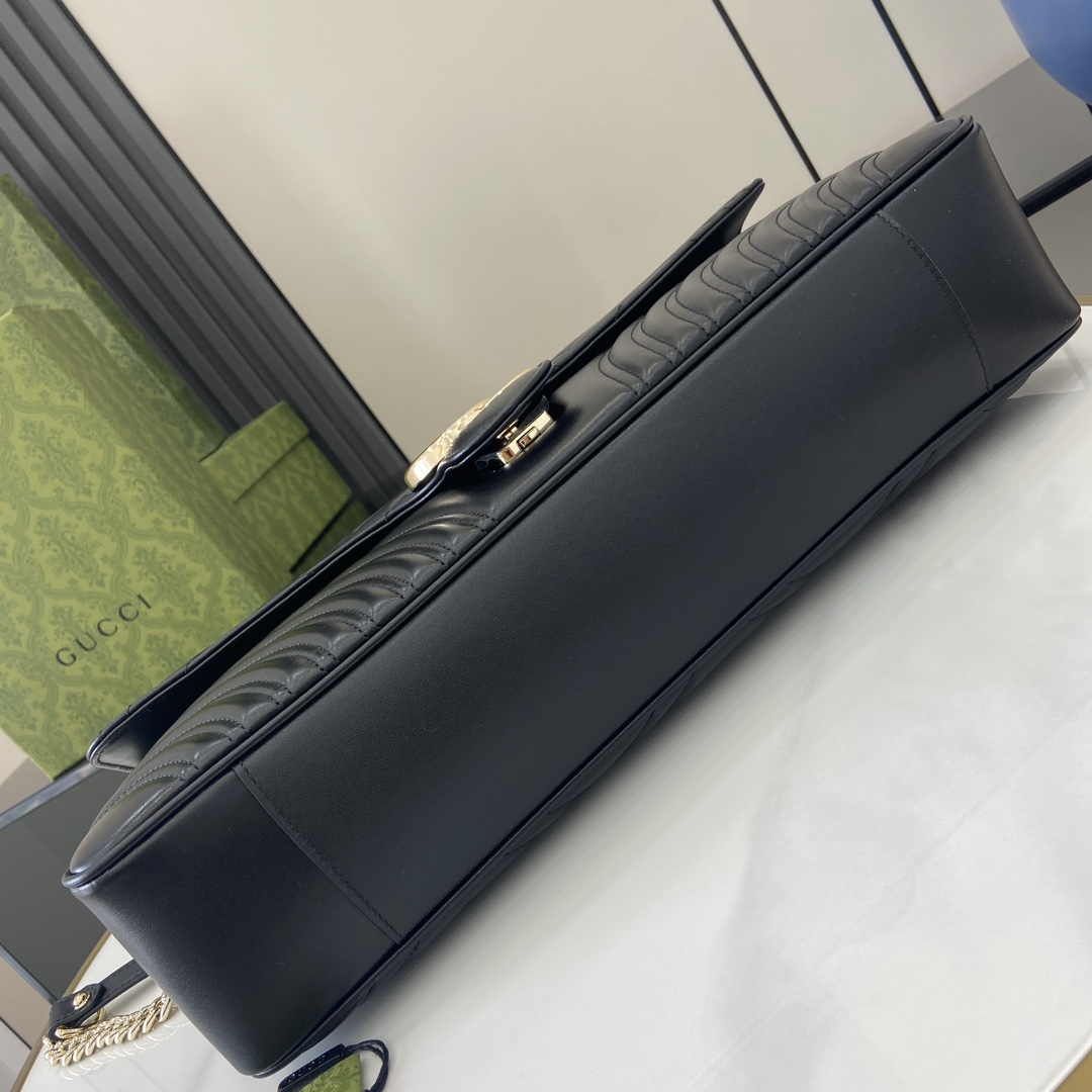 Gucci GG Marmont Large Shoulder Bag - DopestKickz