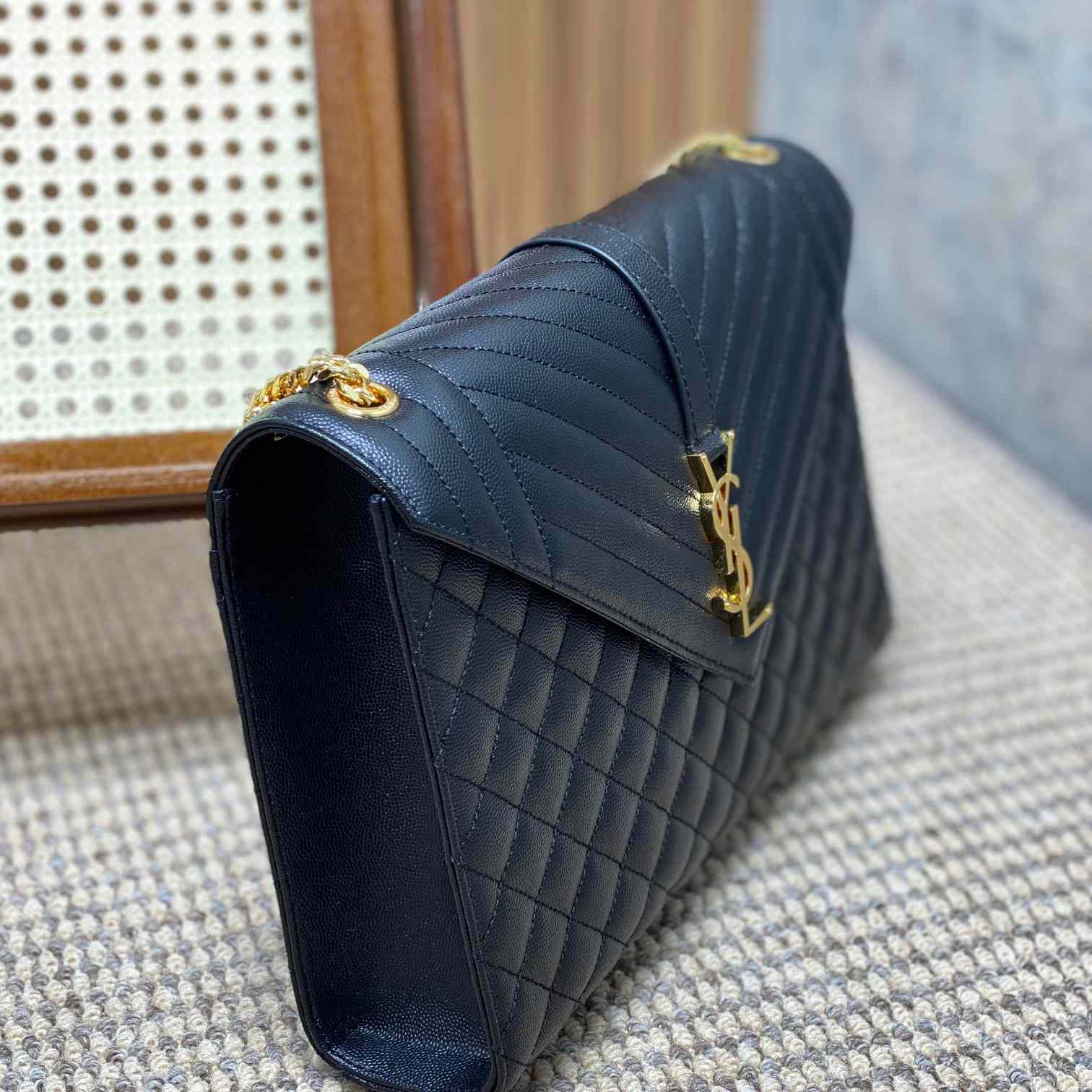 Saint Laurent Leather Shoulder Bag (31x21x7cm) - DopestKickz