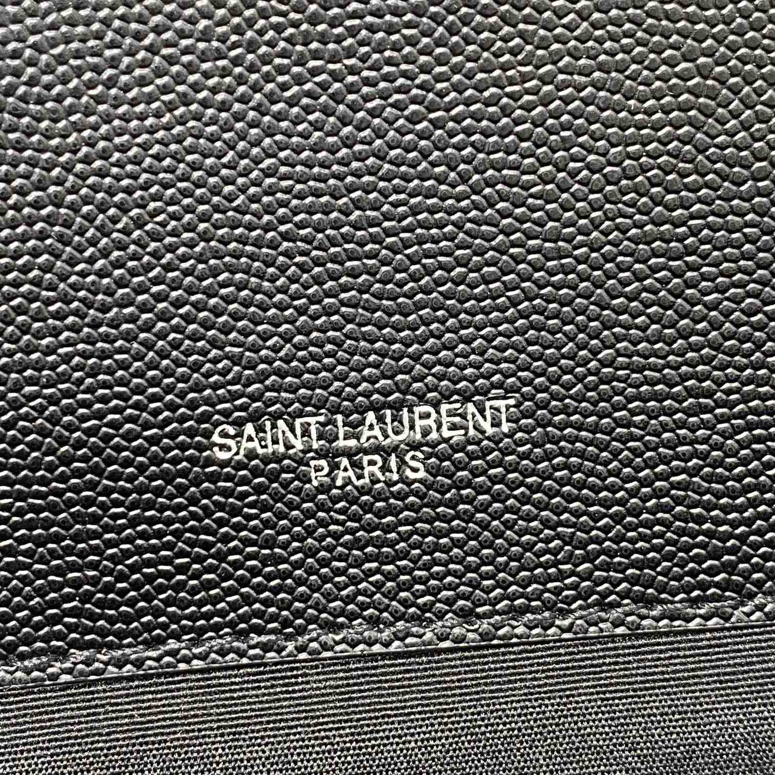 Saint Laurent Leather Shoulder Bag (31x21x7cm) - DopestKickz