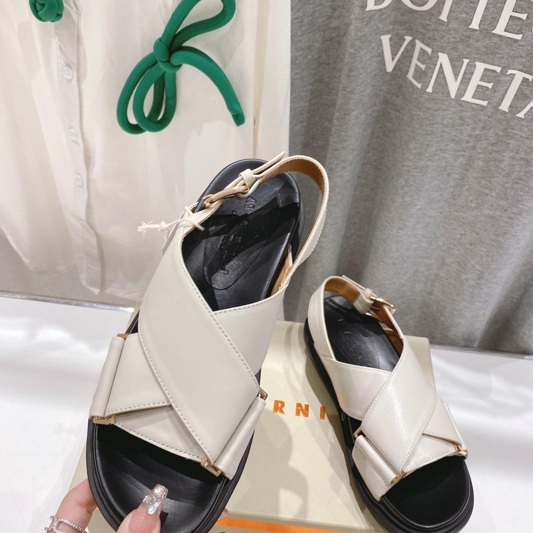 Marni White Leather Fussbett - DopestKickz