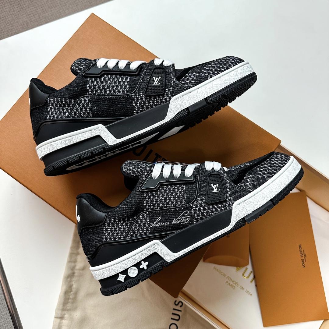 Louis Vuitton LV Trainer Sneaker  1AD6DZ - DopestKickz