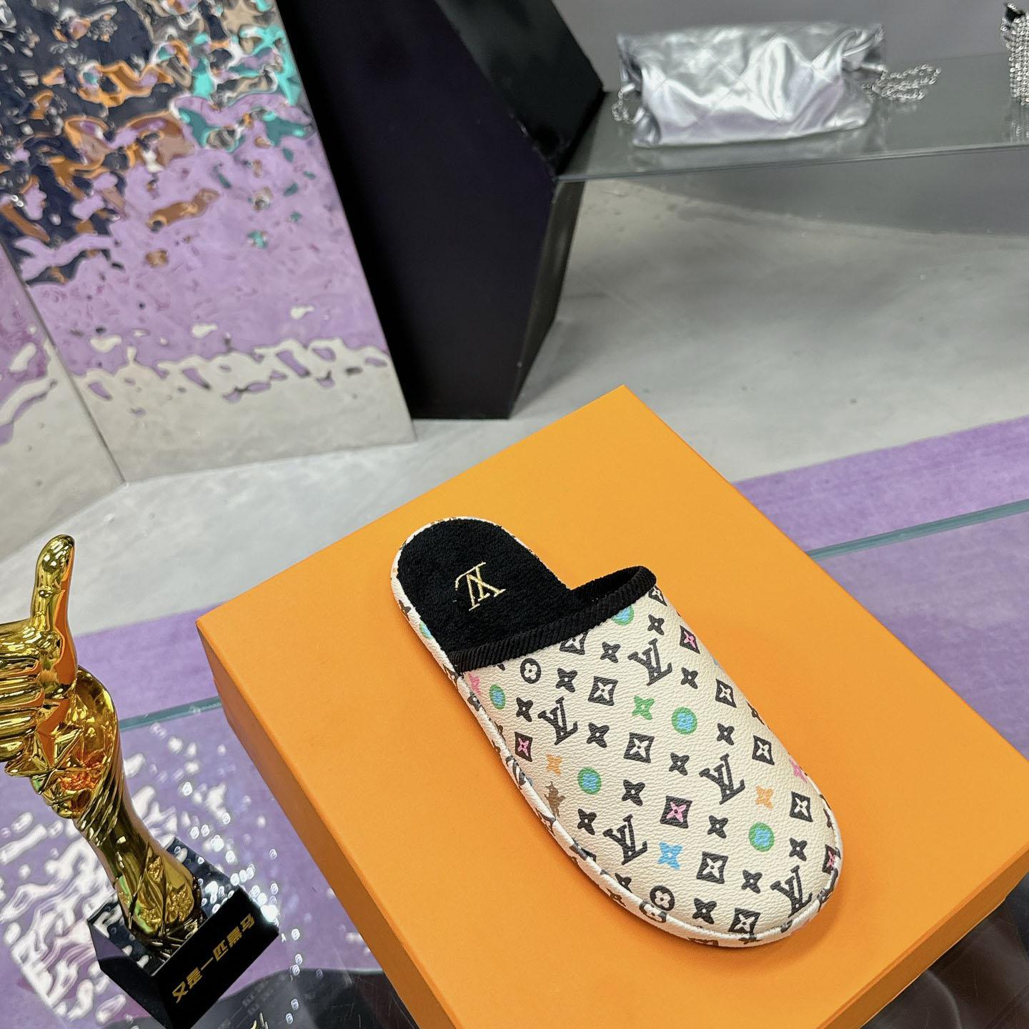 Louis Vuitton LV Palace Slipper    1ACWGN - DopestKickz