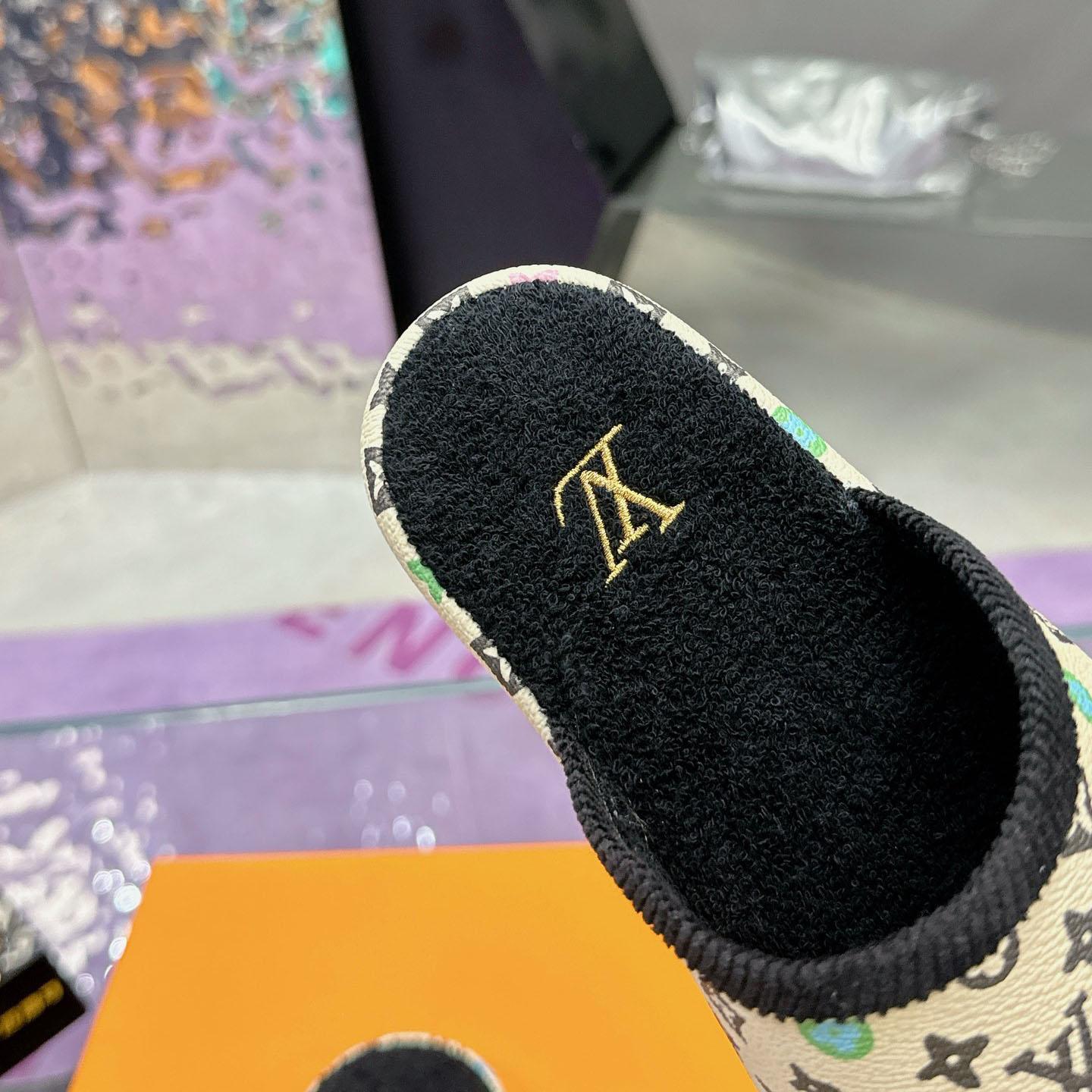 Louis Vuitton LV Palace Slipper    1ACWGN - DopestKickz