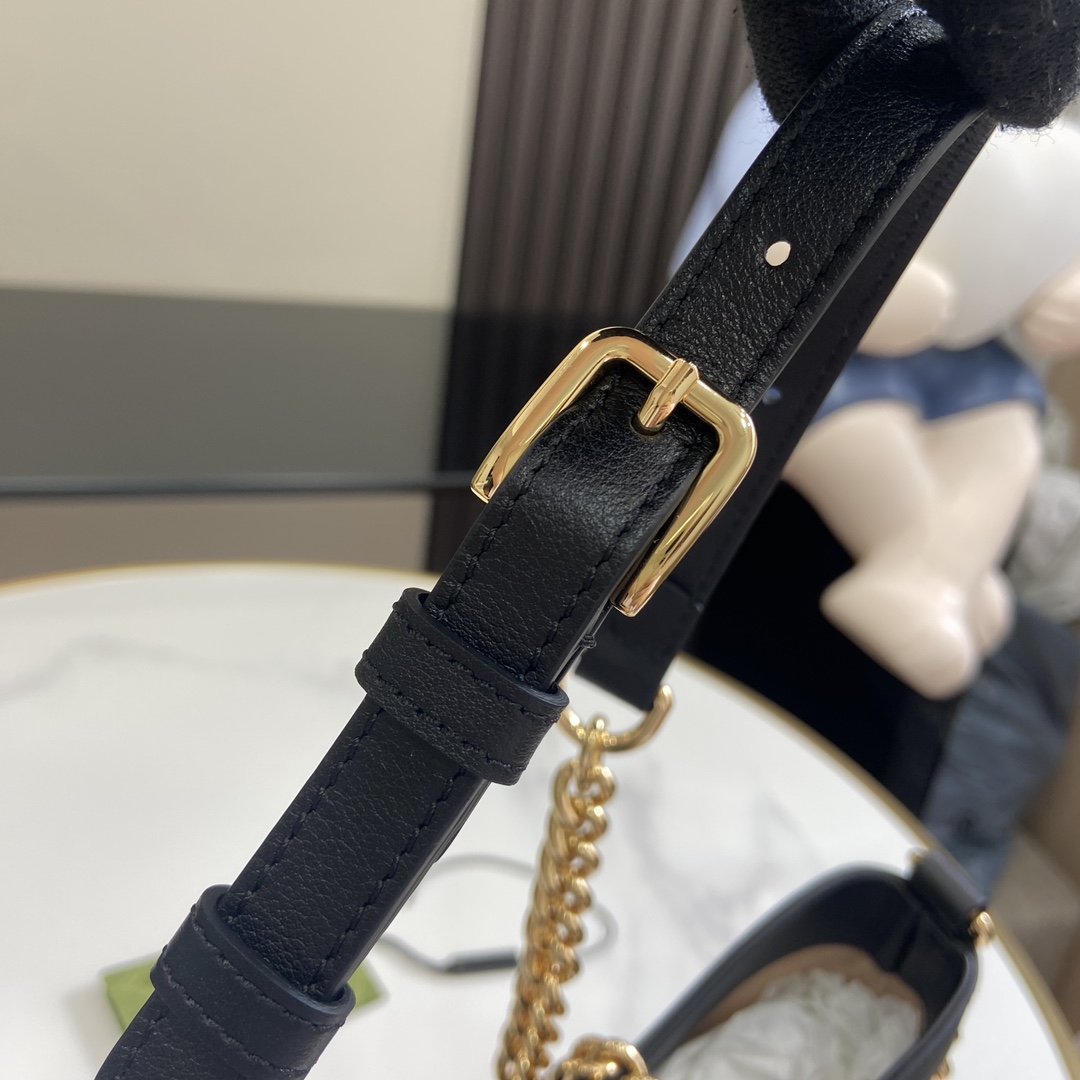 Gucci Padlock Small Shoulder Bag - DopestKickz