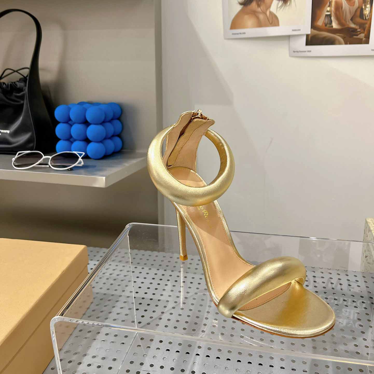 Gianvito Rossi Leather Bijoux Sandals - DopestKickz