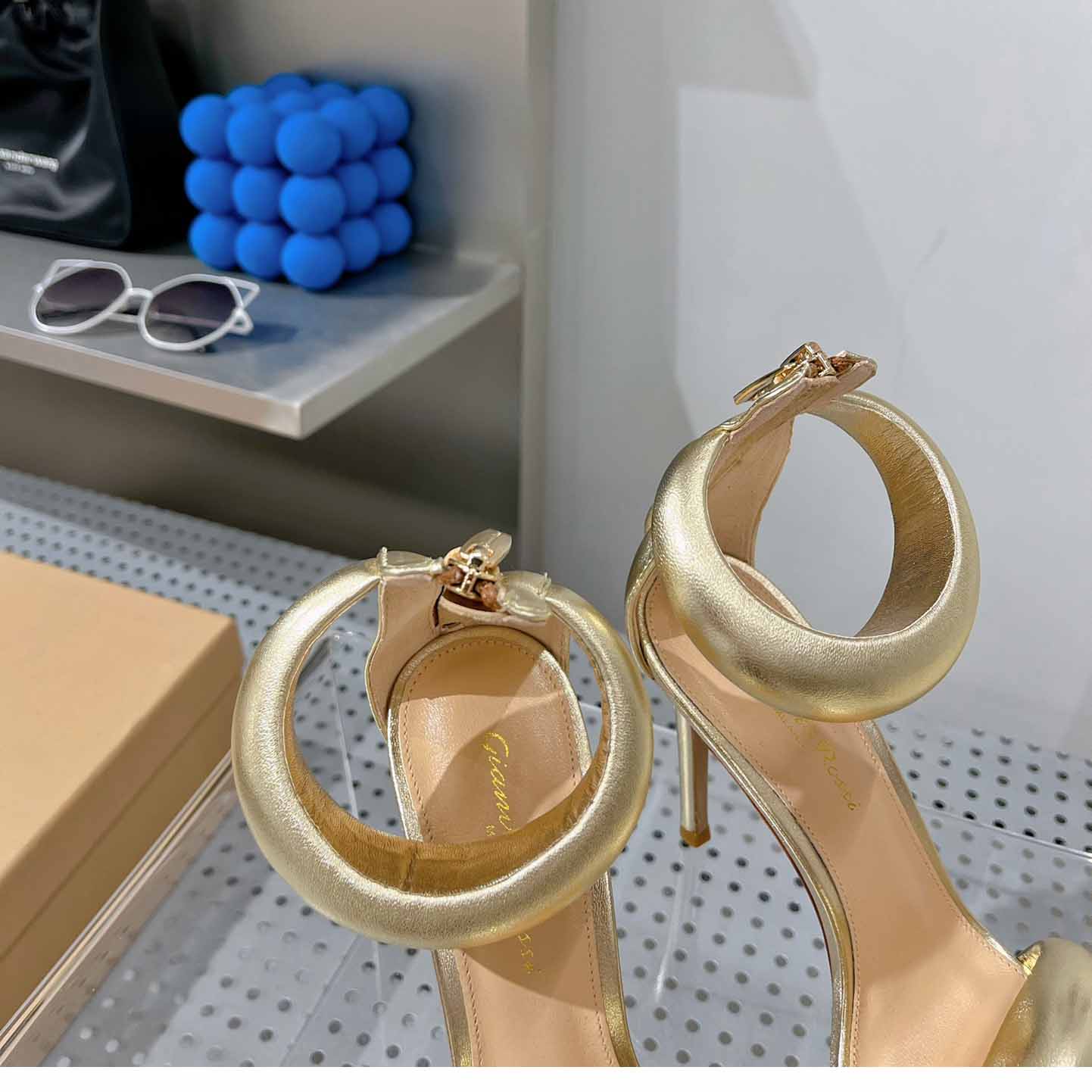 Gianvito Rossi Leather Bijoux Sandals - DopestKickz