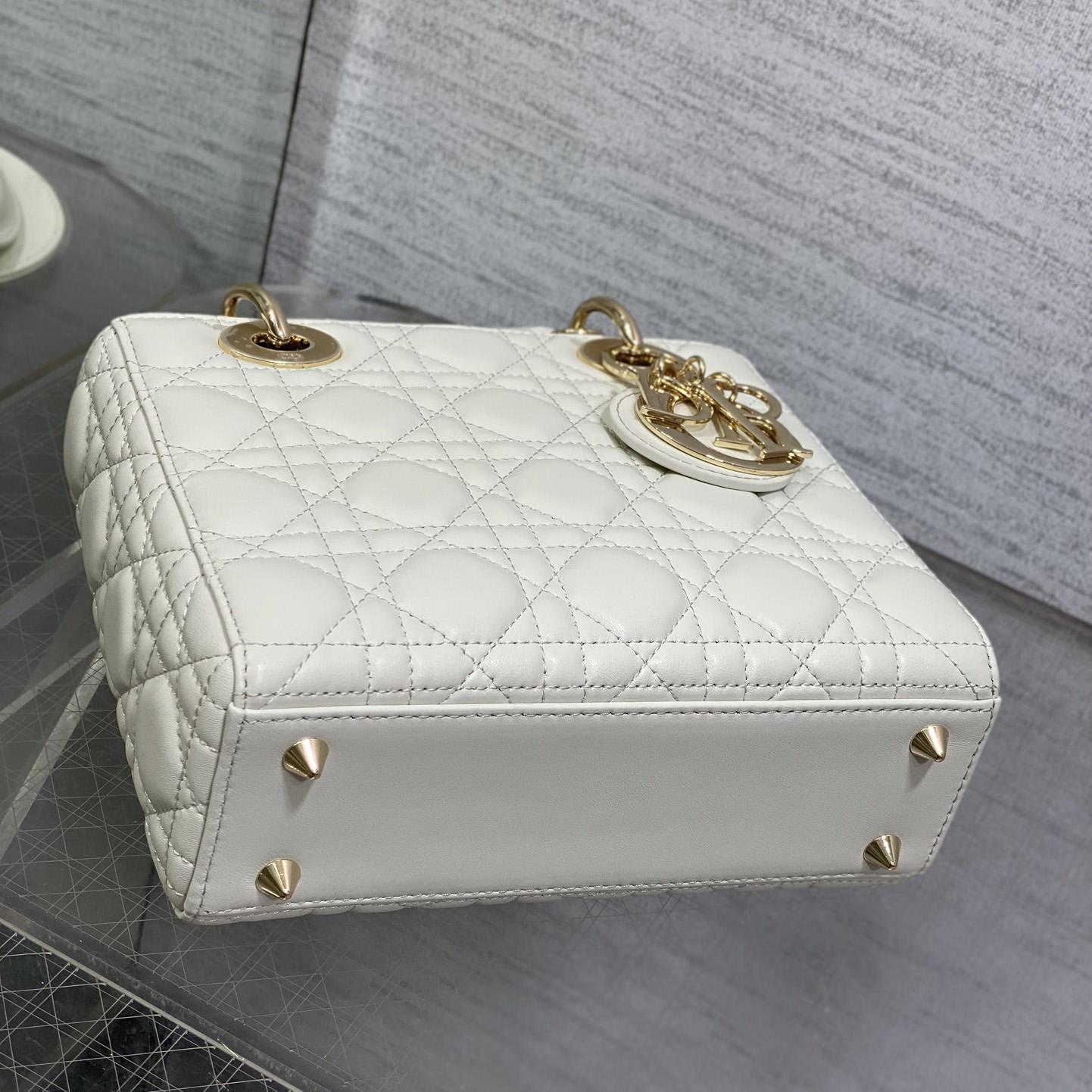 Dior Lady Dior Bag  （20*8*17cm） - DopestKickz