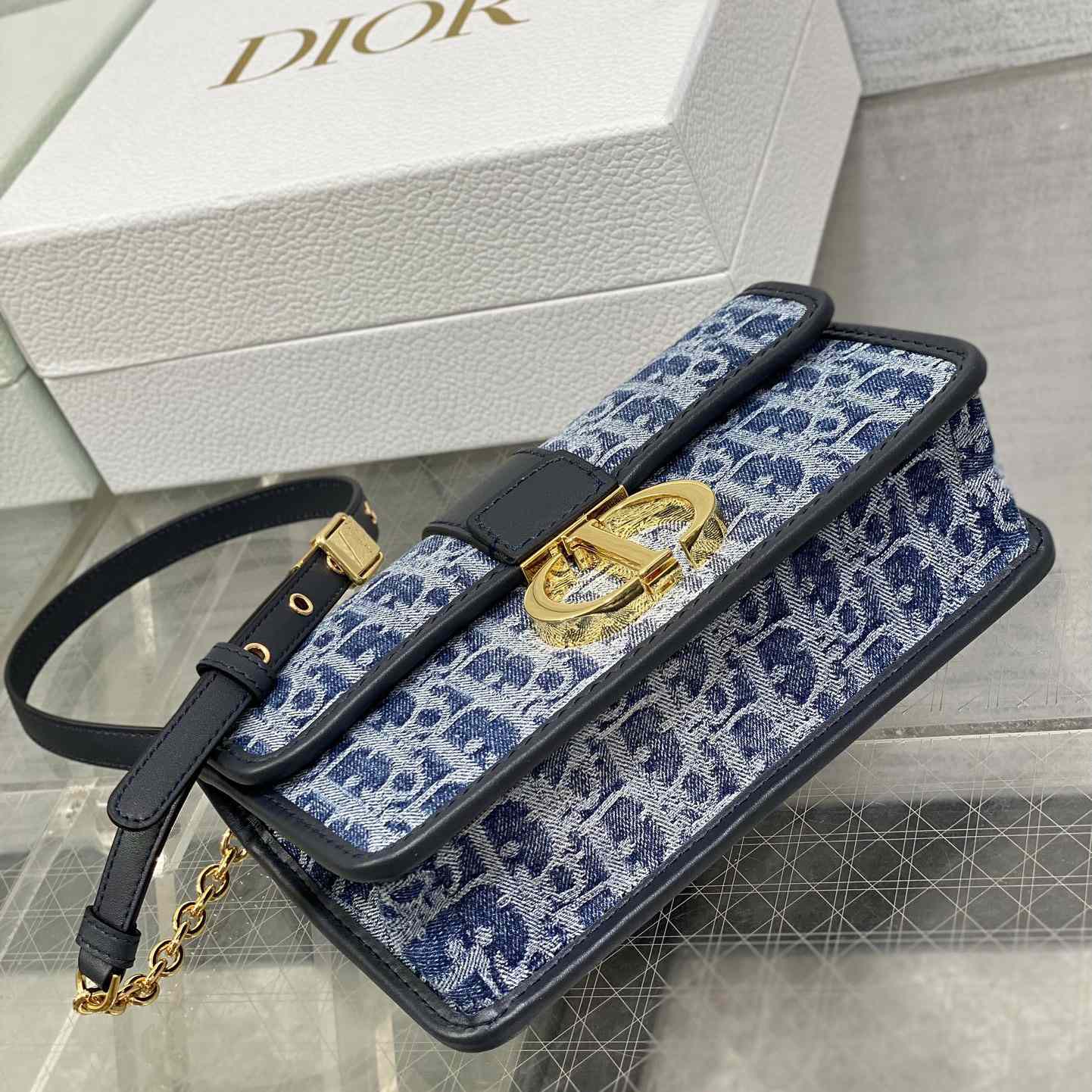 Dior 30 Montaigne East-West Bag With Chain - DopestKickz