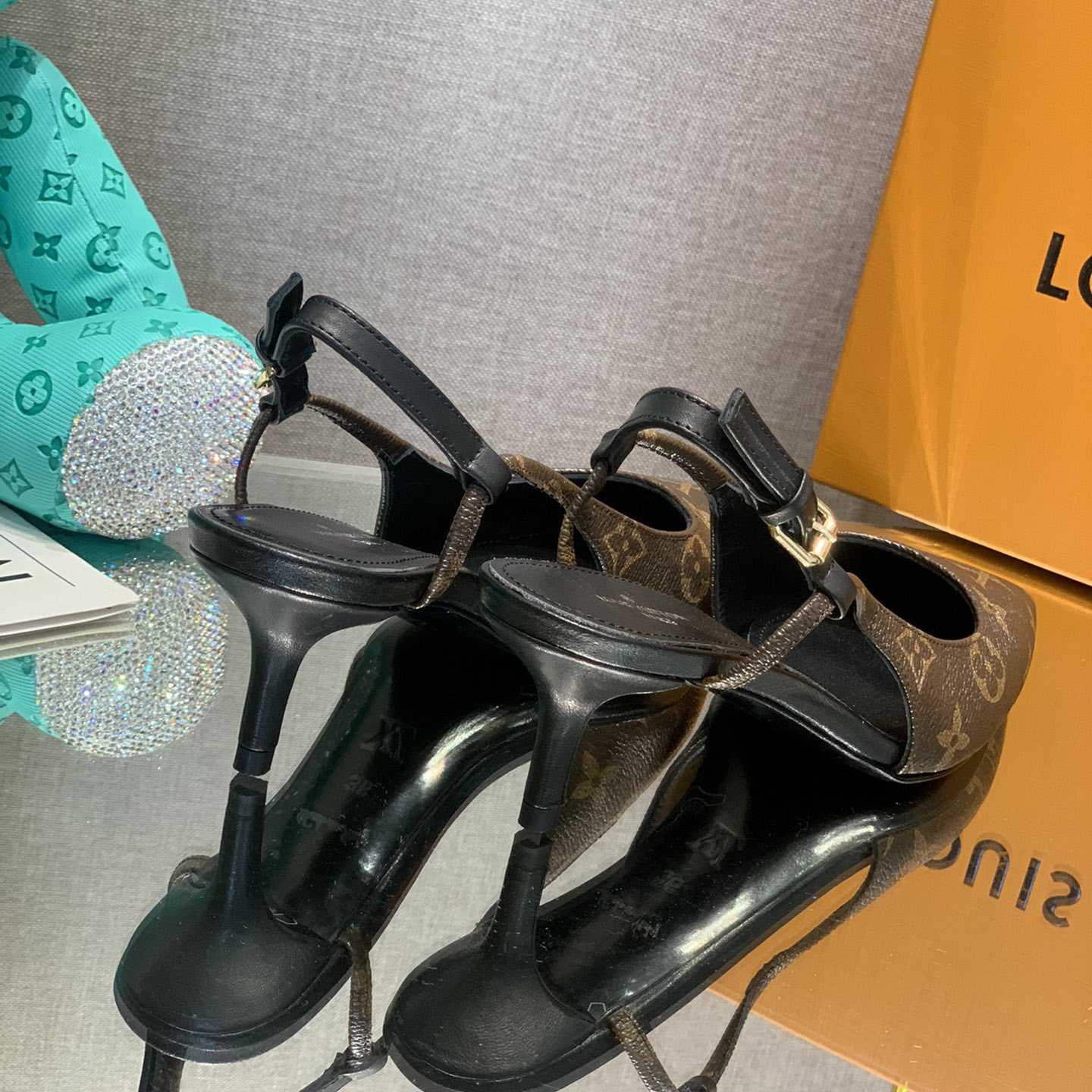 Louis Vuitton Cherie Slingback Pump - DopestKickz