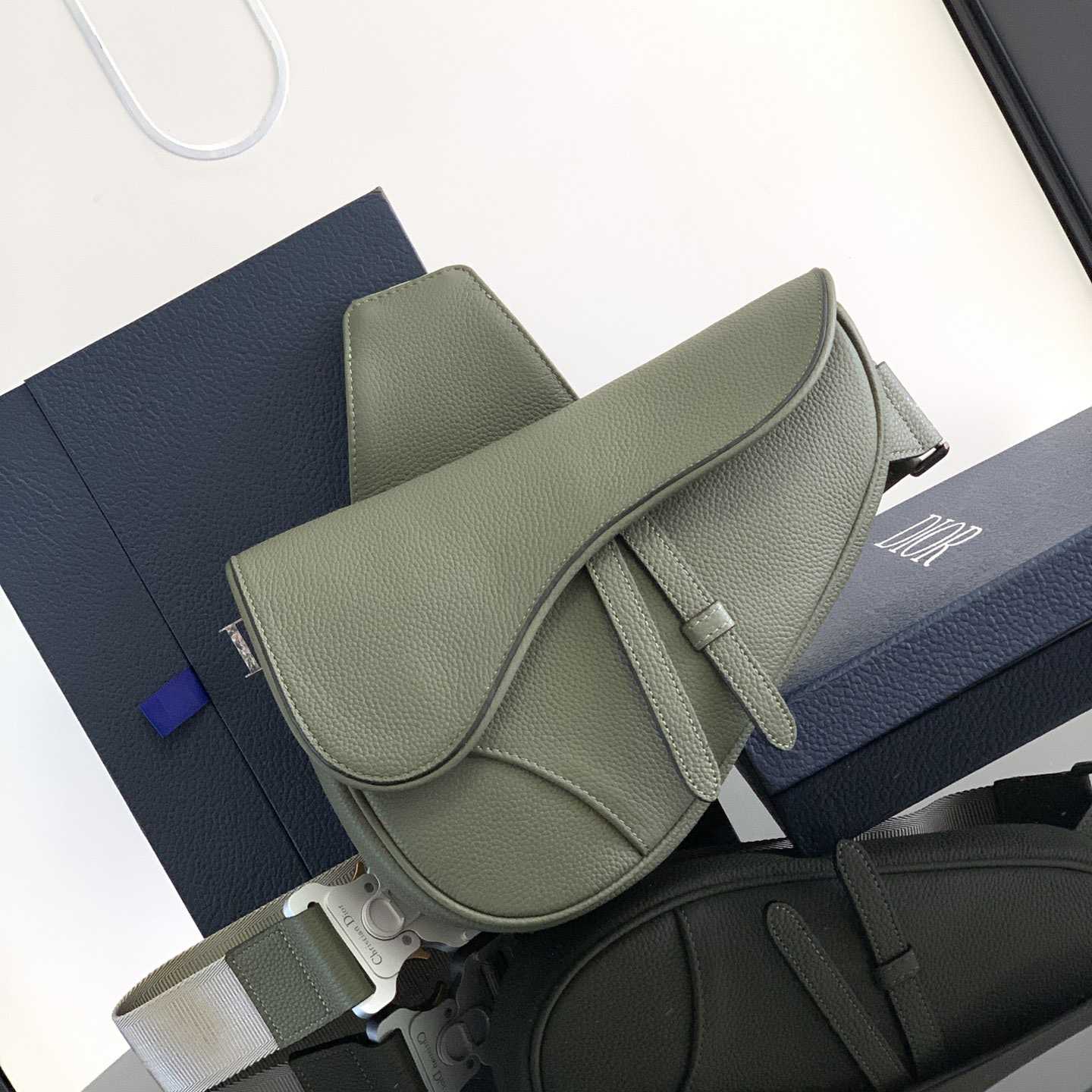 Dior Saddle Bag - DopestKickz