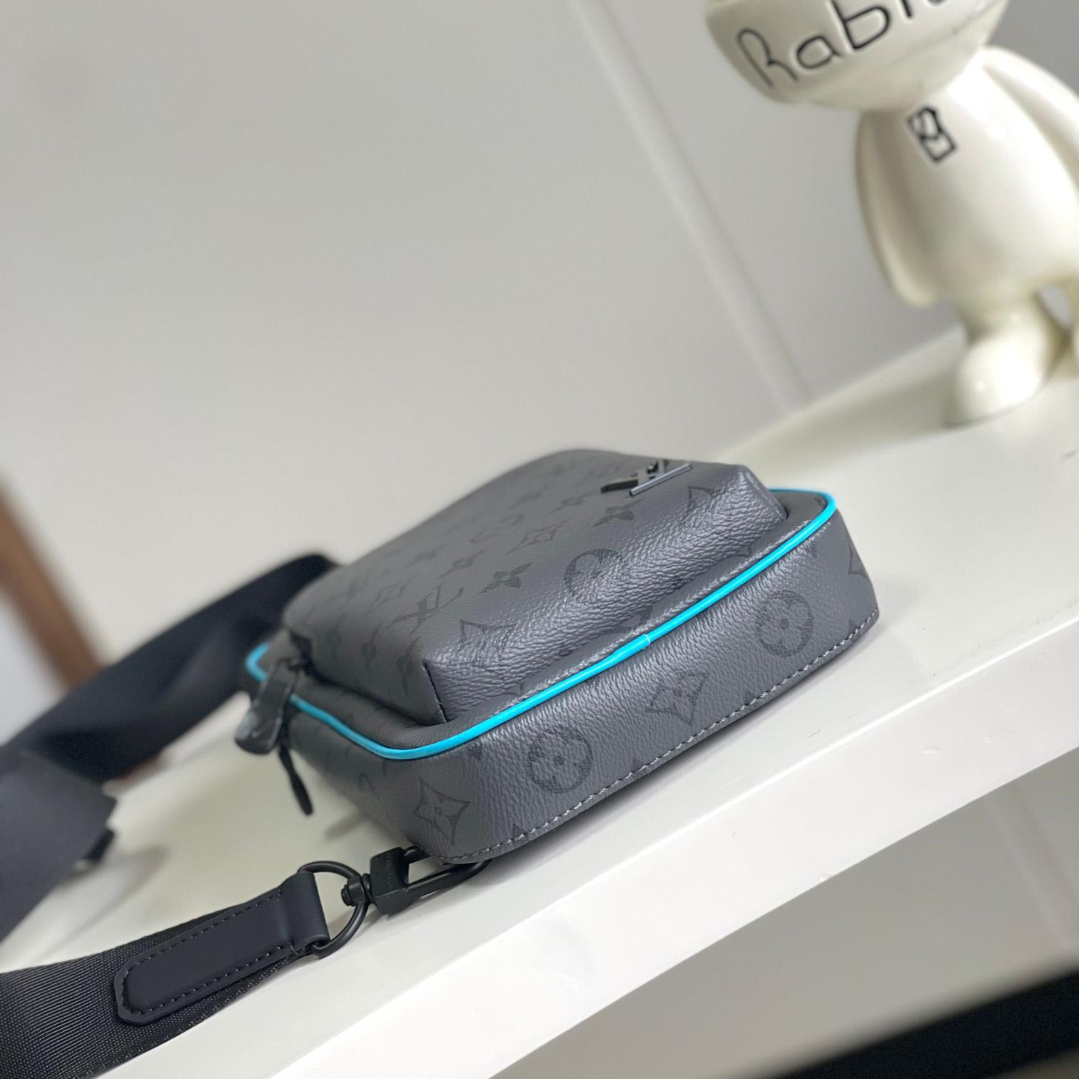 Louis Vuitton Avenue Slingbag PM   M11703 - DopestKickz