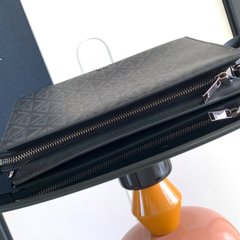 Dior A5 Triangle Pouch - DopestKickz