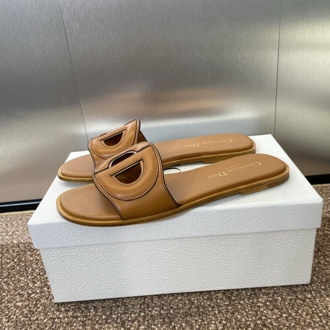 Dior D-Club Slide - DopestKickz