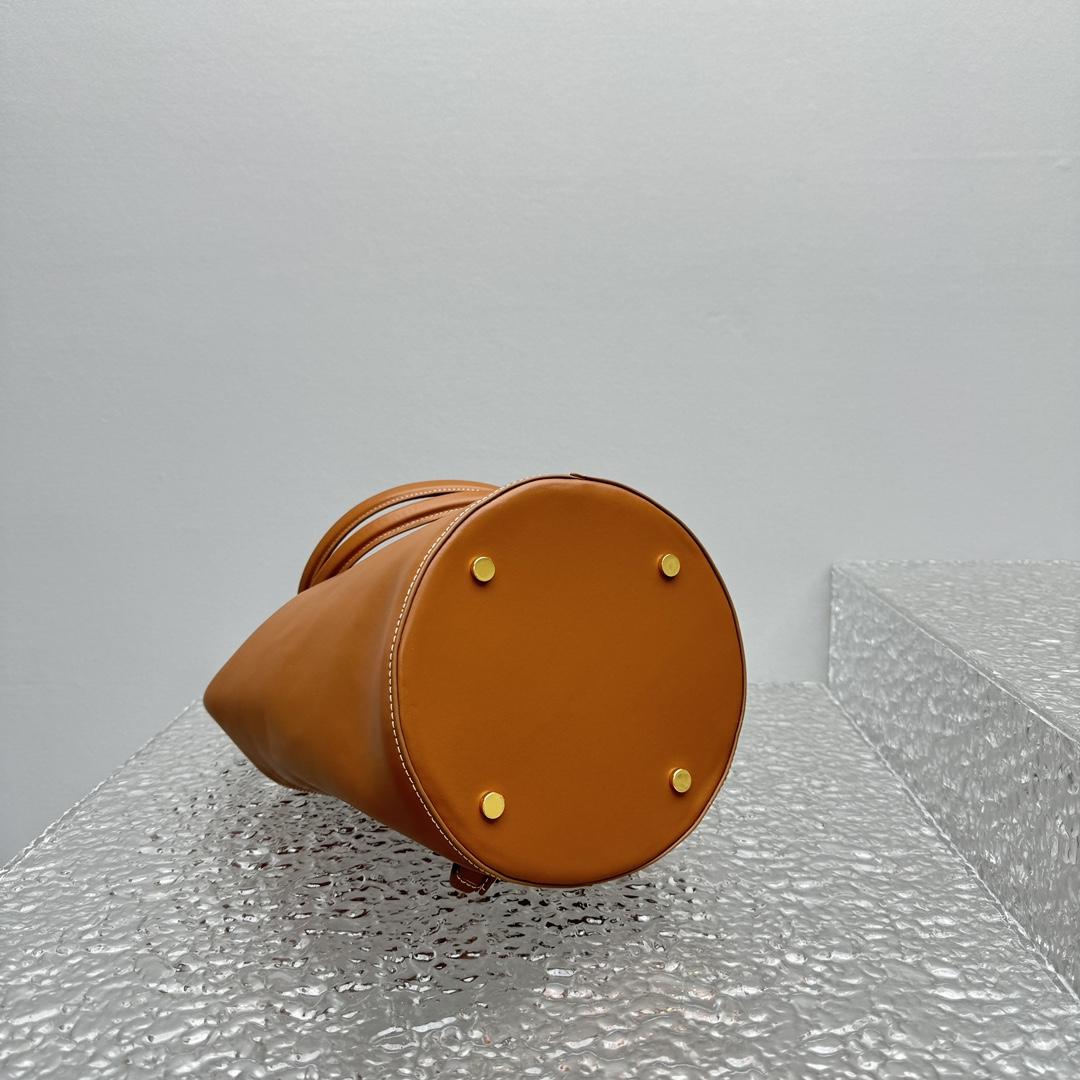 Jacquemus Le petit Tourni Mini Knotted Bucket Bag - DopestKickz