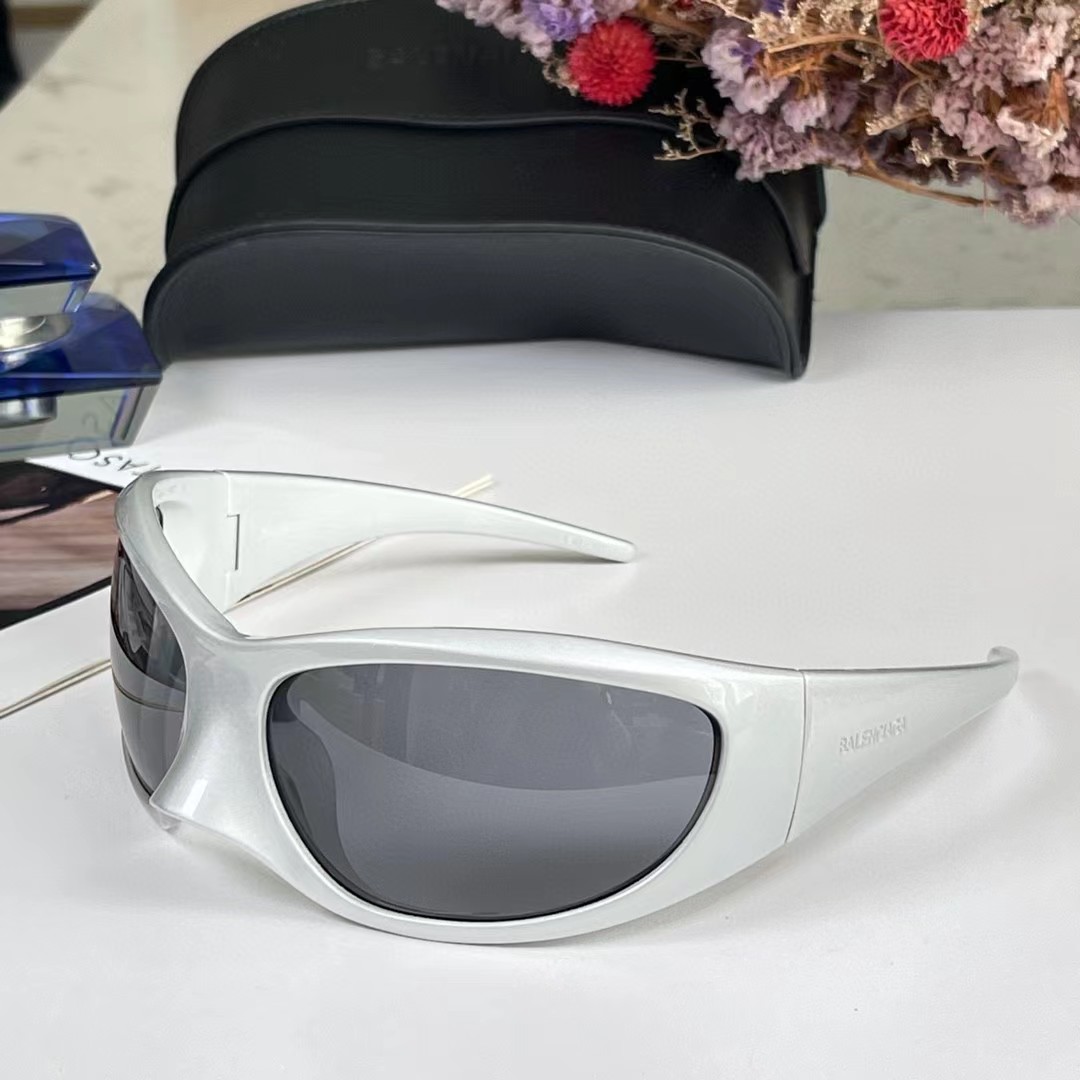 Balenciaga Sunglasses - DopestKickz