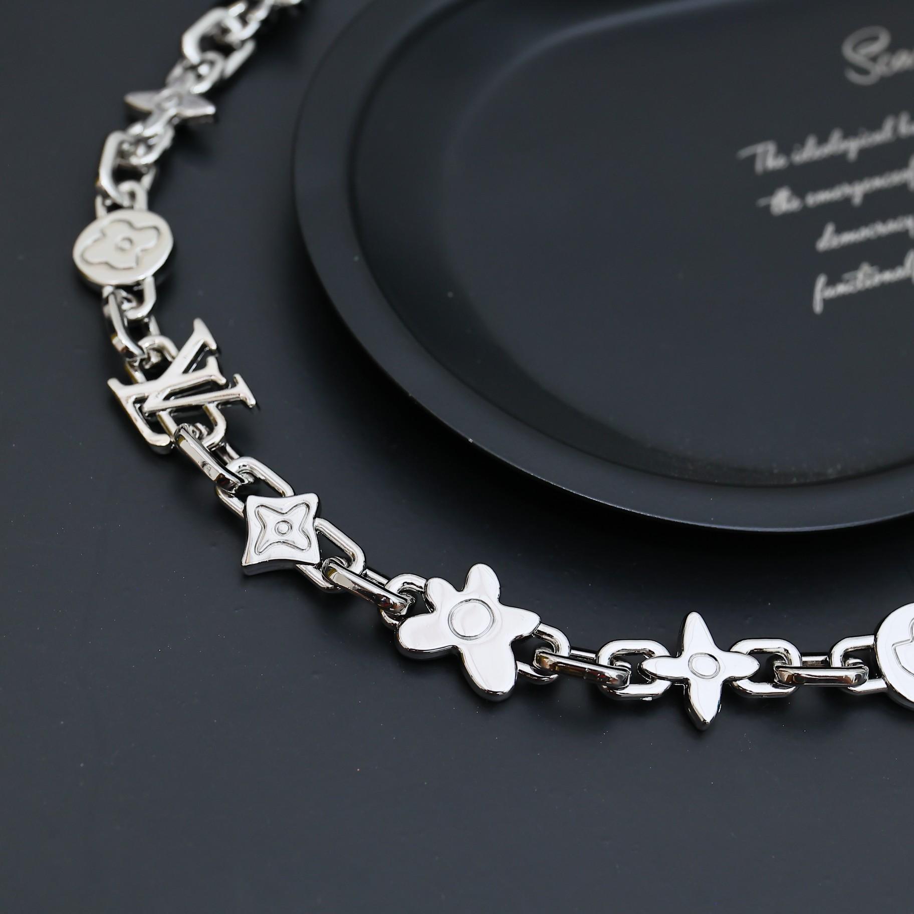 Louis Vuitton Monogram Craggy Necklace   M01880 - DopestKickz