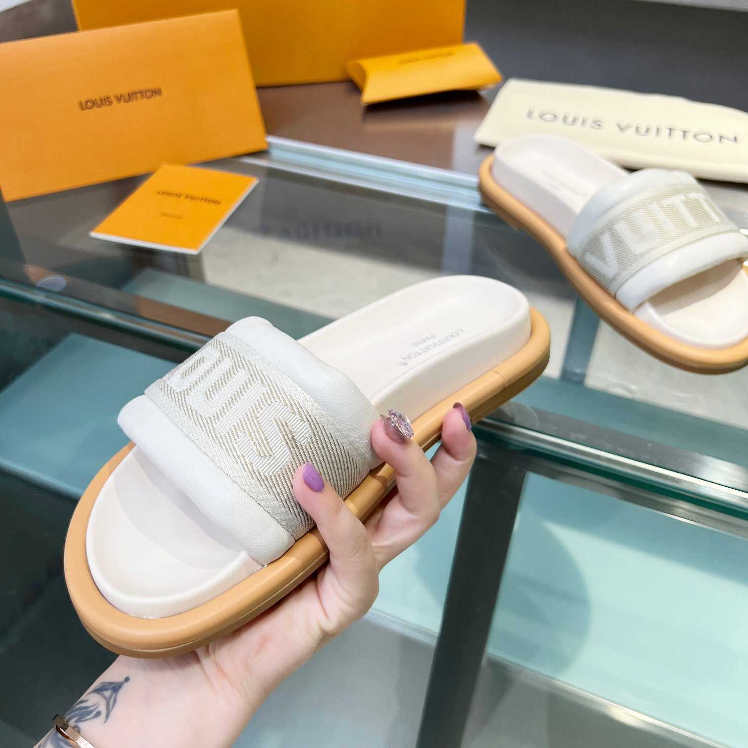 Louis Vuitton LV Bliss Comfort Mule   1ACTIR - DopestKickz