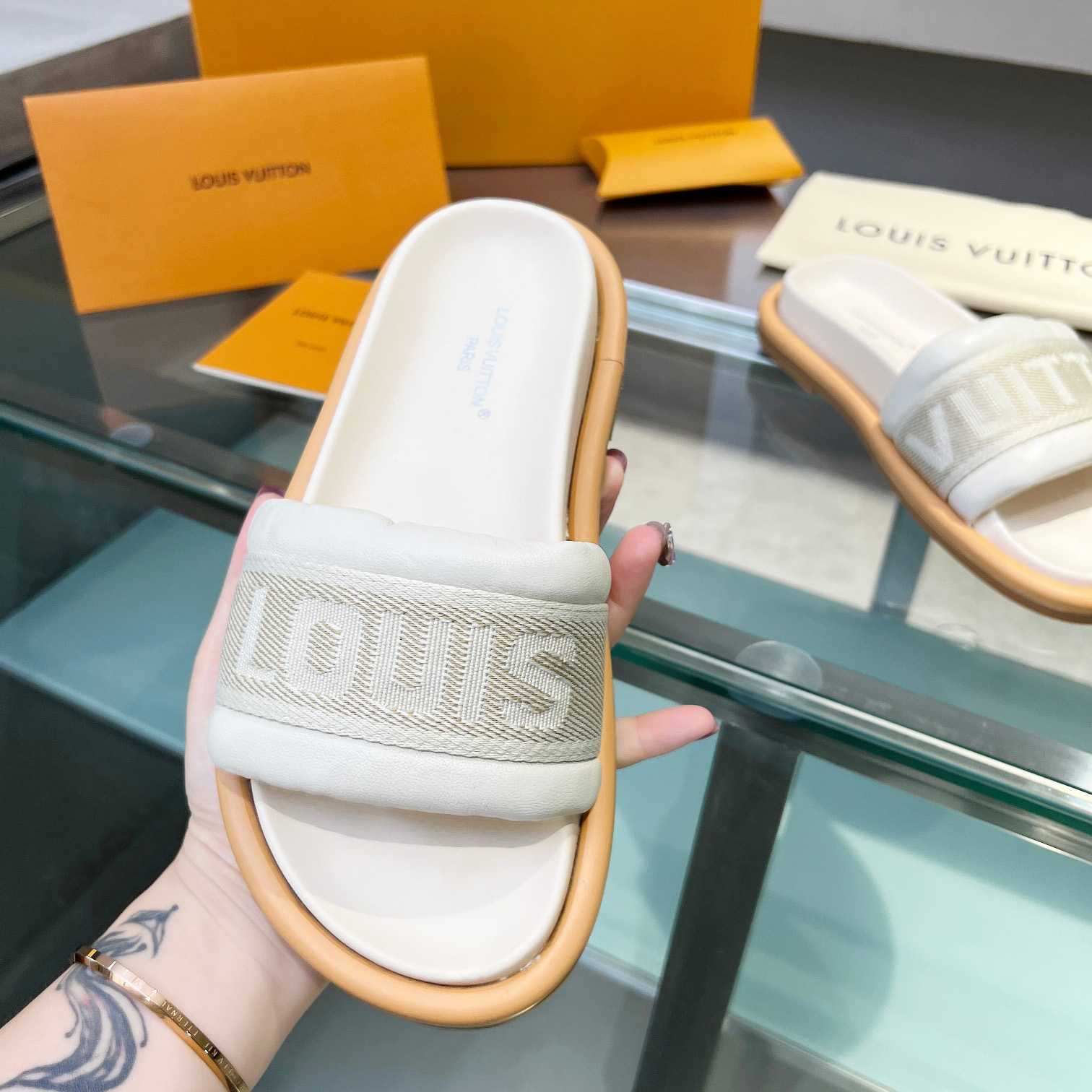 Louis Vuitton LV Bliss Comfort Mule   1ACTIR - DopestKickz