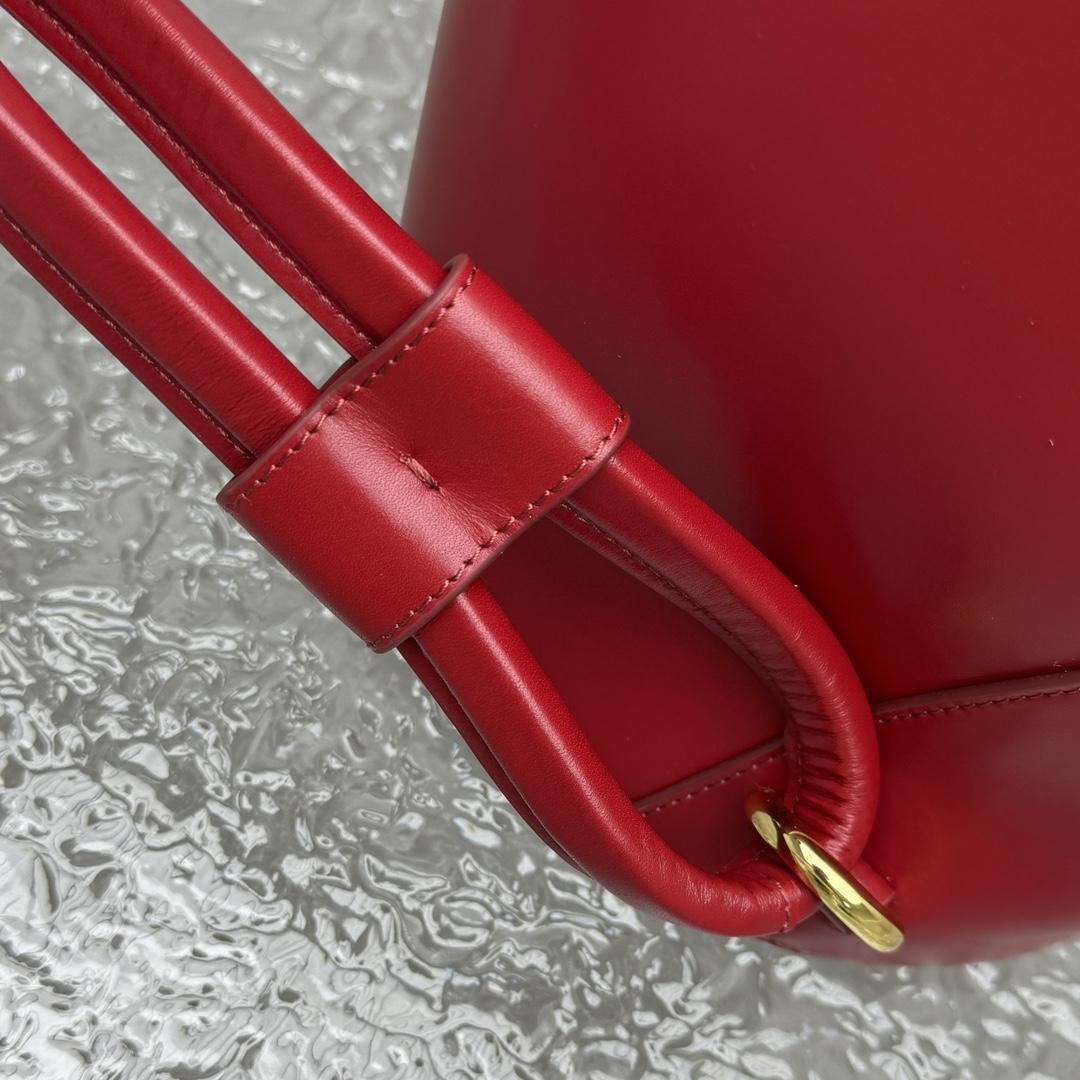 Jacquemus Le petit Tourni Mini Knotted Bucket Bag - DopestKickz