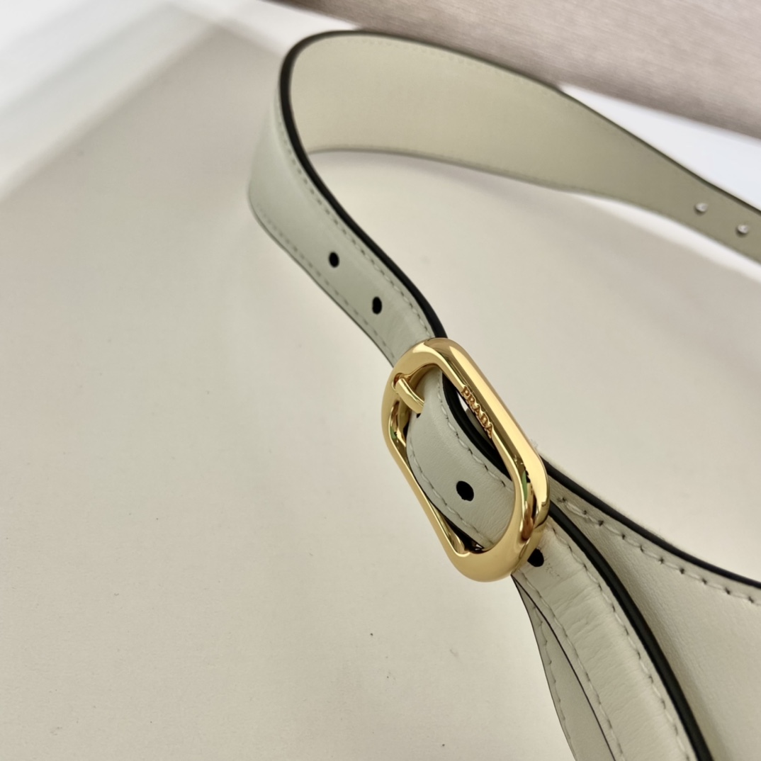 Prada Leather Shoulder Bag（27x19x5cm） - DopestKickz