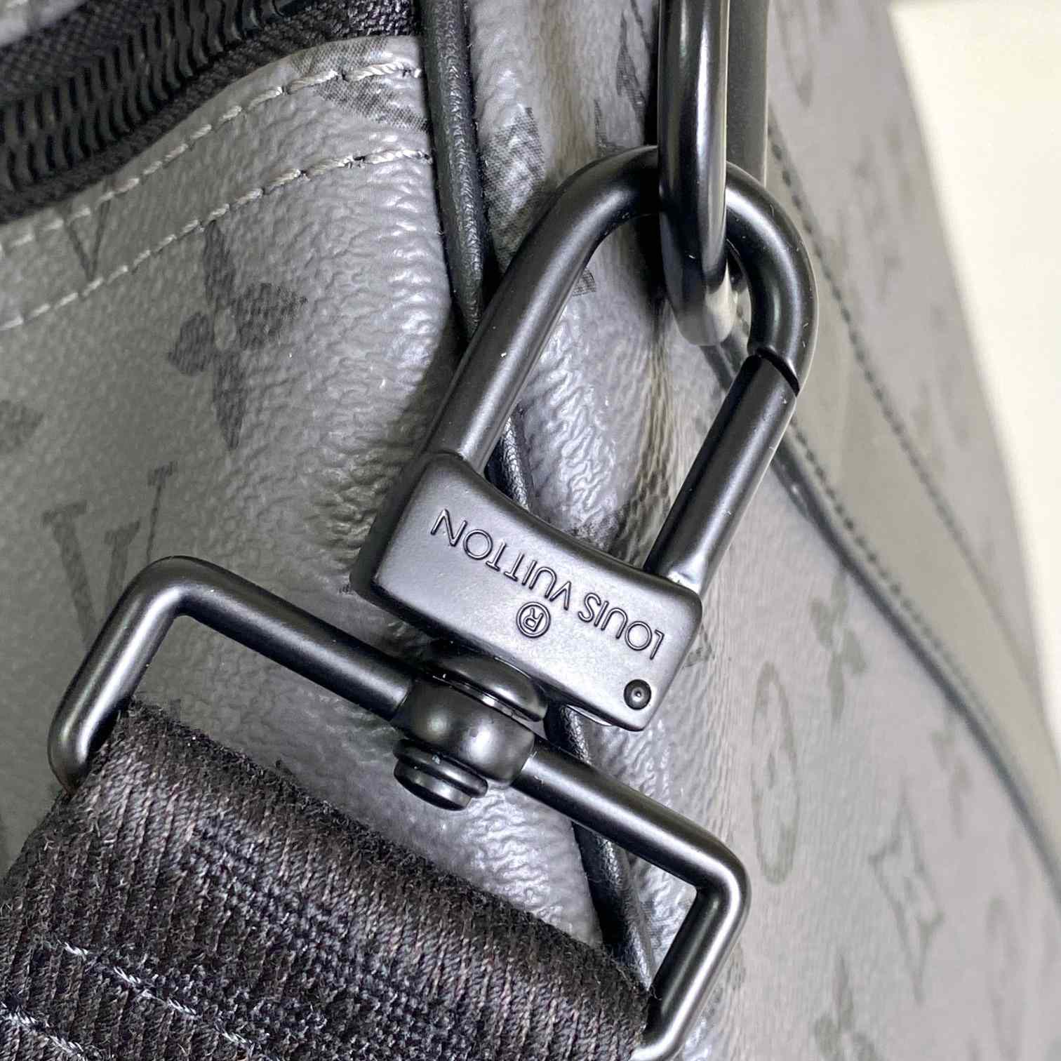 Louis Vuitton Keepall Bandoulière 55  M11480 - DopestKickz