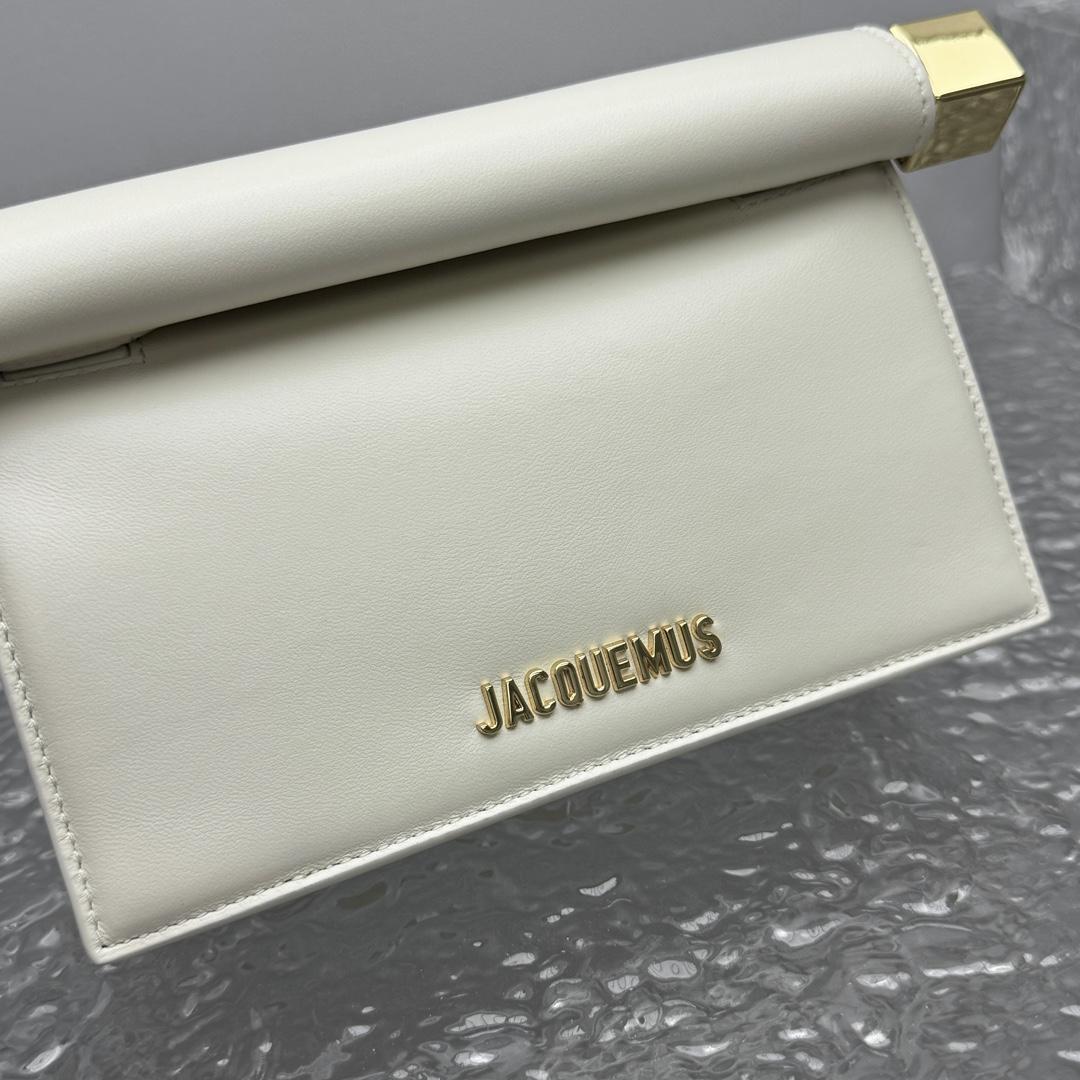 Jacquemus La Petite Pochette Rond Carré Cross Body Bag (20×7×14cm) - DopestKickz