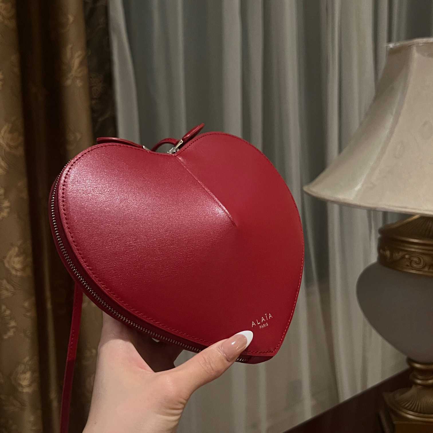 Alaia Le Cœur Bag In Calfskin  - DopestKickz