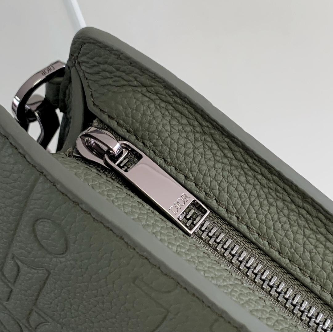 Dior A5 Triangle Pouch - DopestKickz