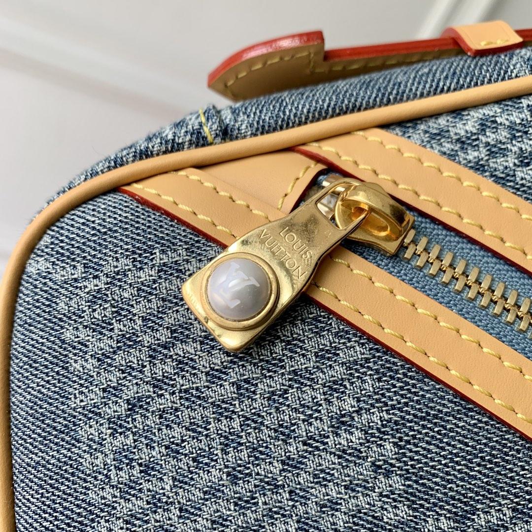 Louis Vuitton Chess Messenger   N40706 - DopestKickz