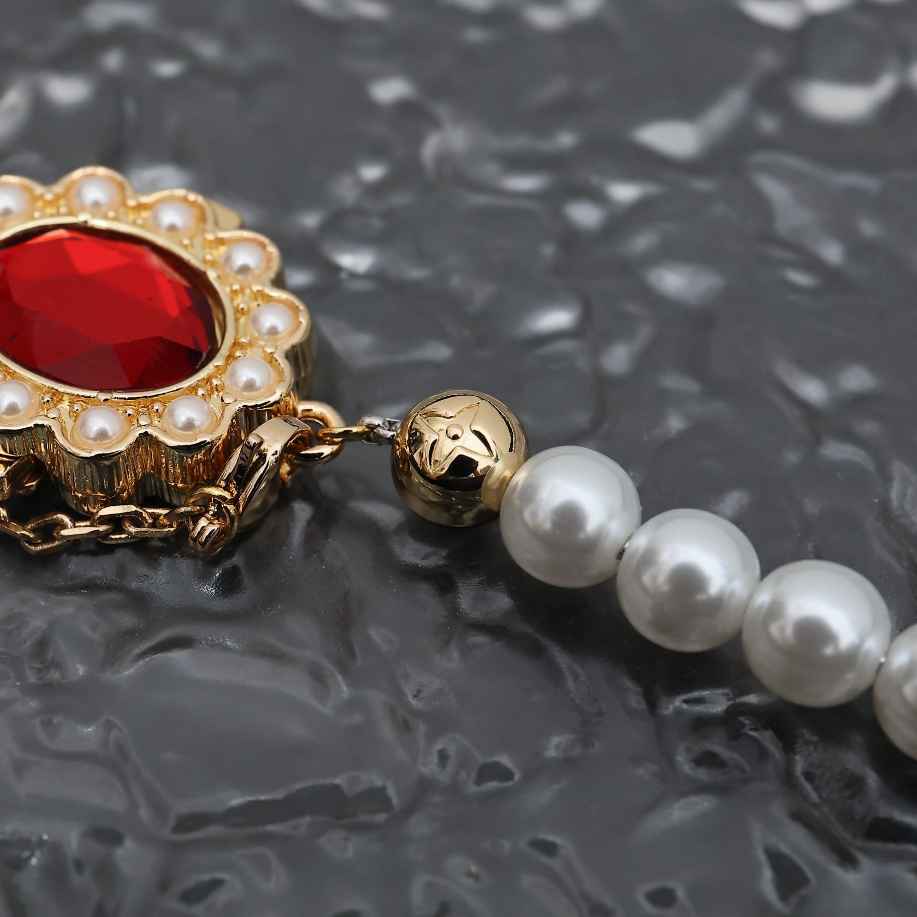 Louis Vuitton LV Dynasty Necklace   M01747 - DopestKickz