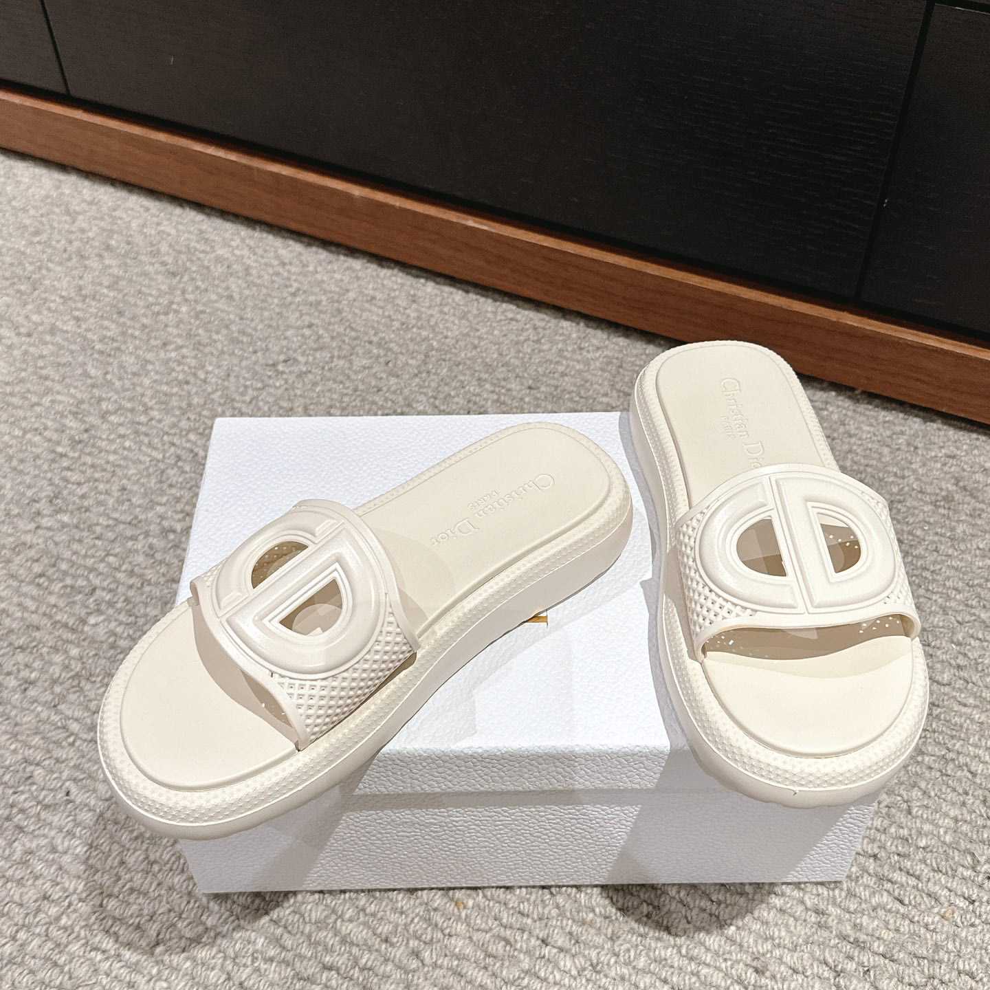 Dior Dioriviera D-Club Slide - DopestKickz