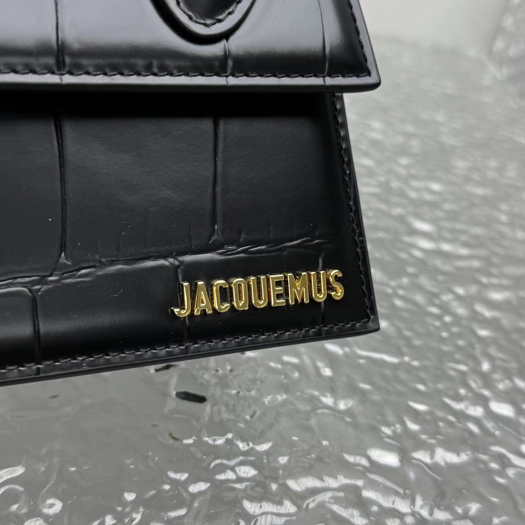 Jacquemus Le Chiquito Moyen Boucle - DopestKickz