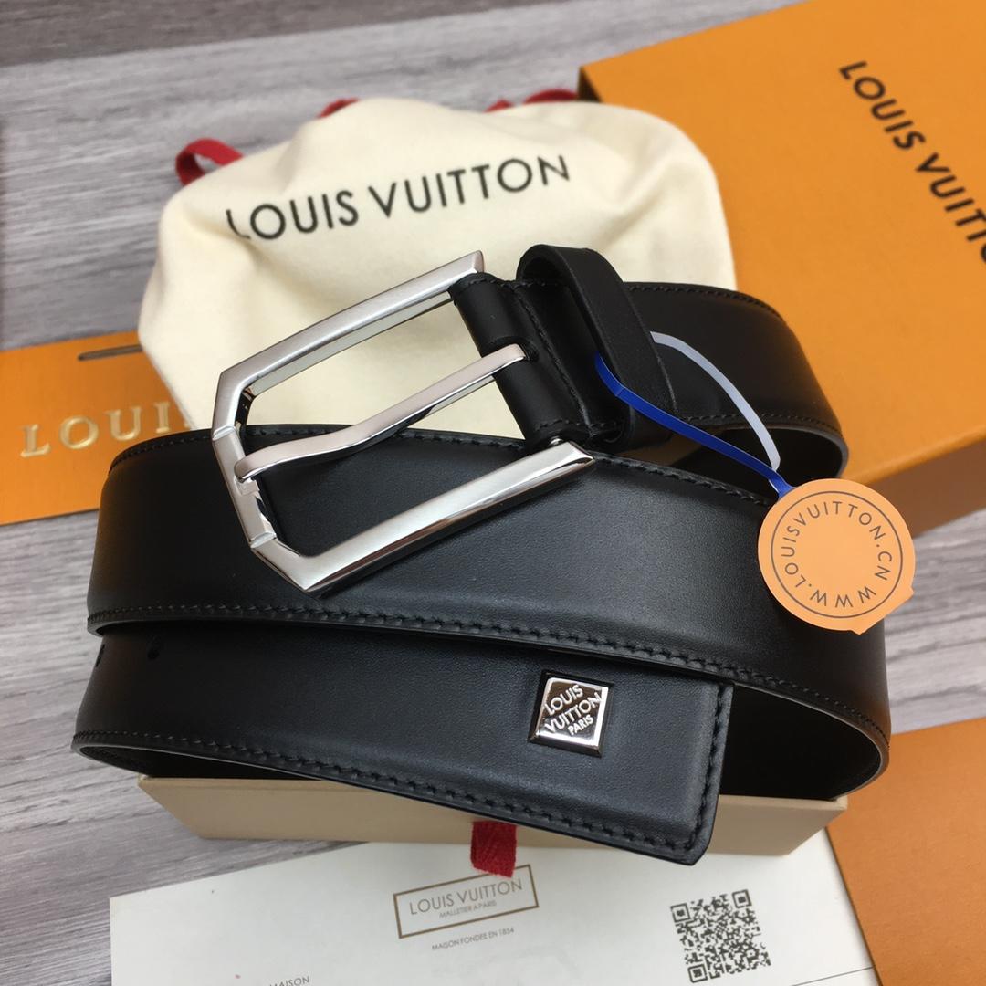 Louis Vuitton 35mm Leather Belt - DopestKickz