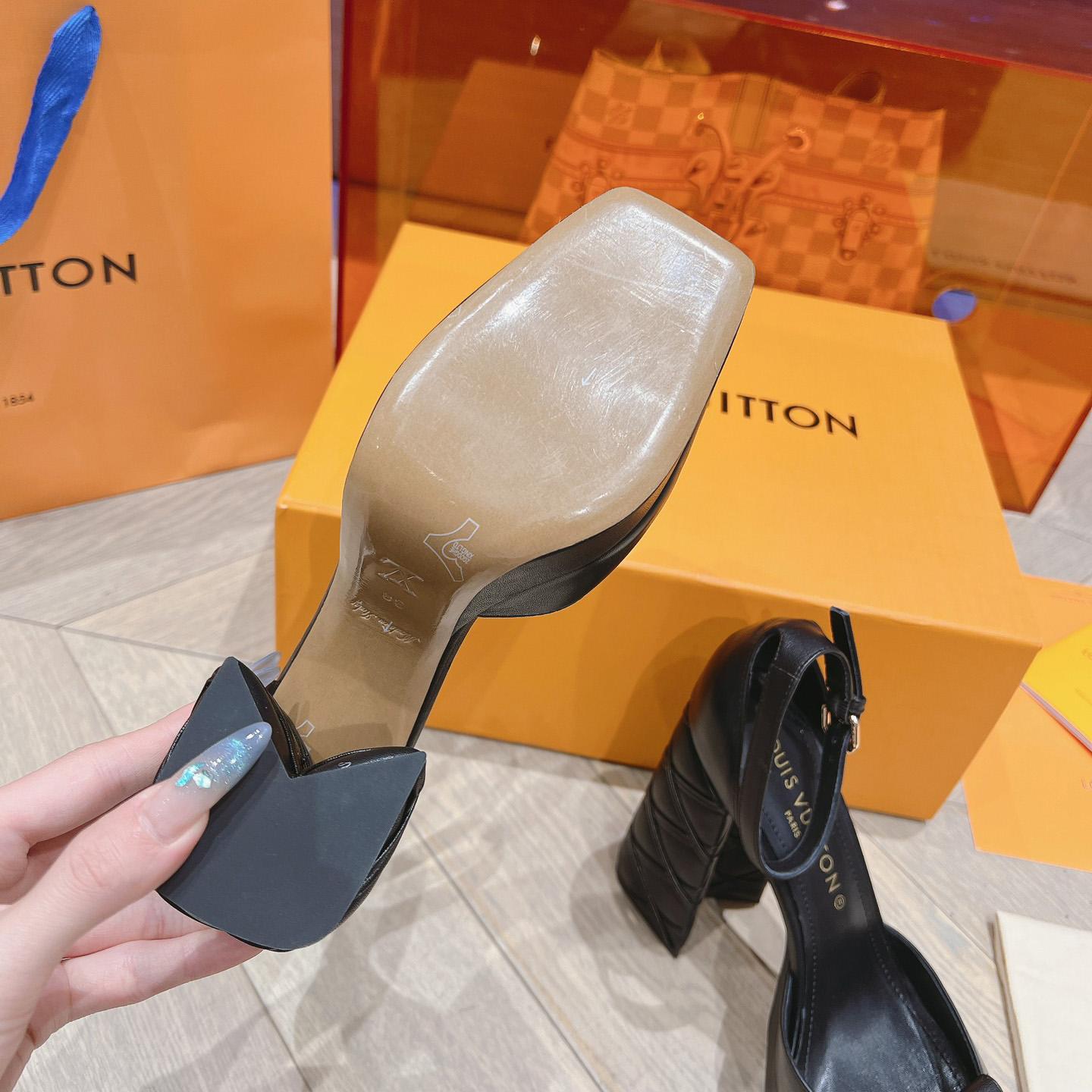 Louis Vuitton Shake Platform Pump  1ACMYU - DopestKickz